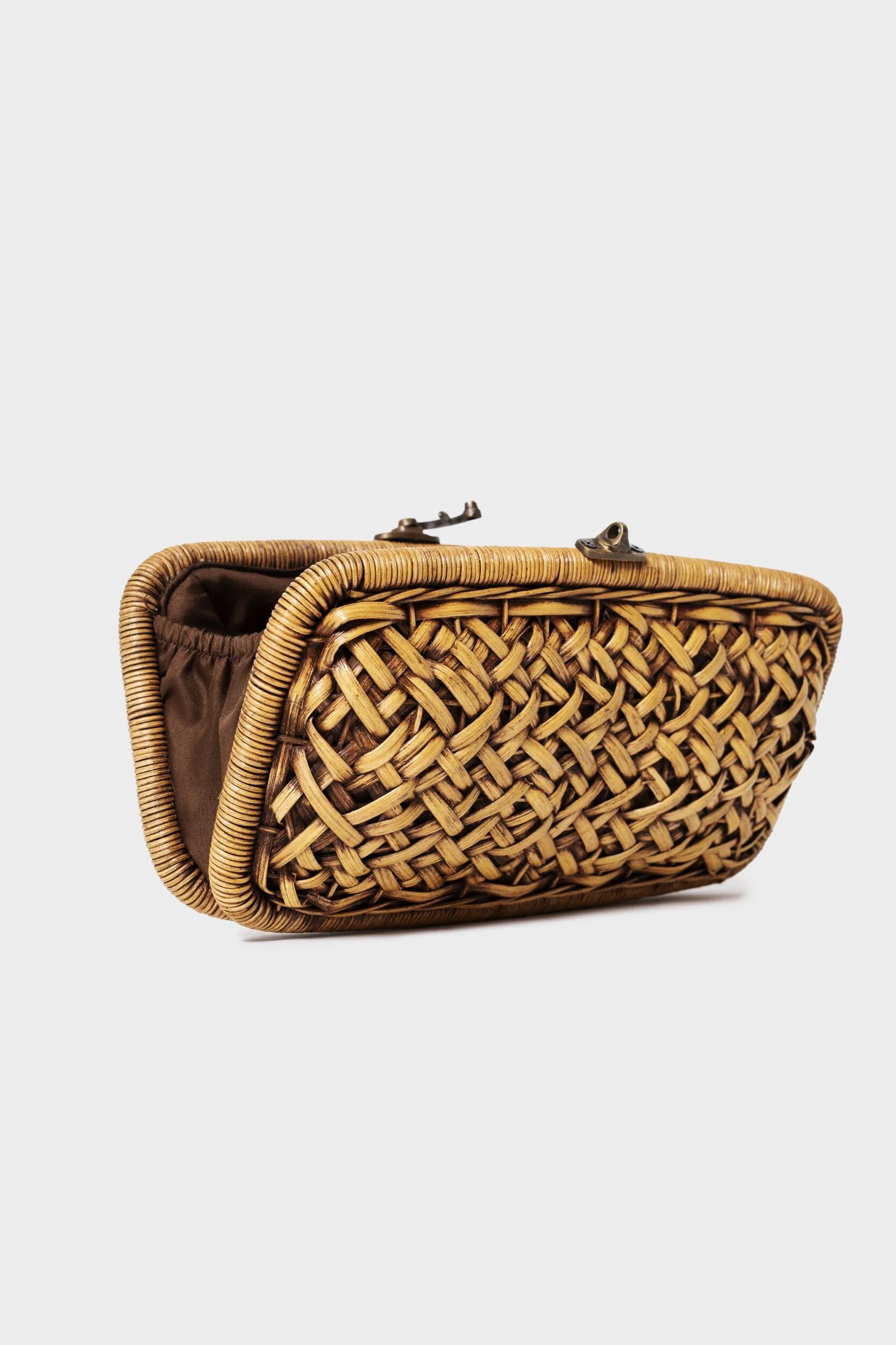 8FF8EB98-796F-4F9A-973A-6C1FF4EBF6F1