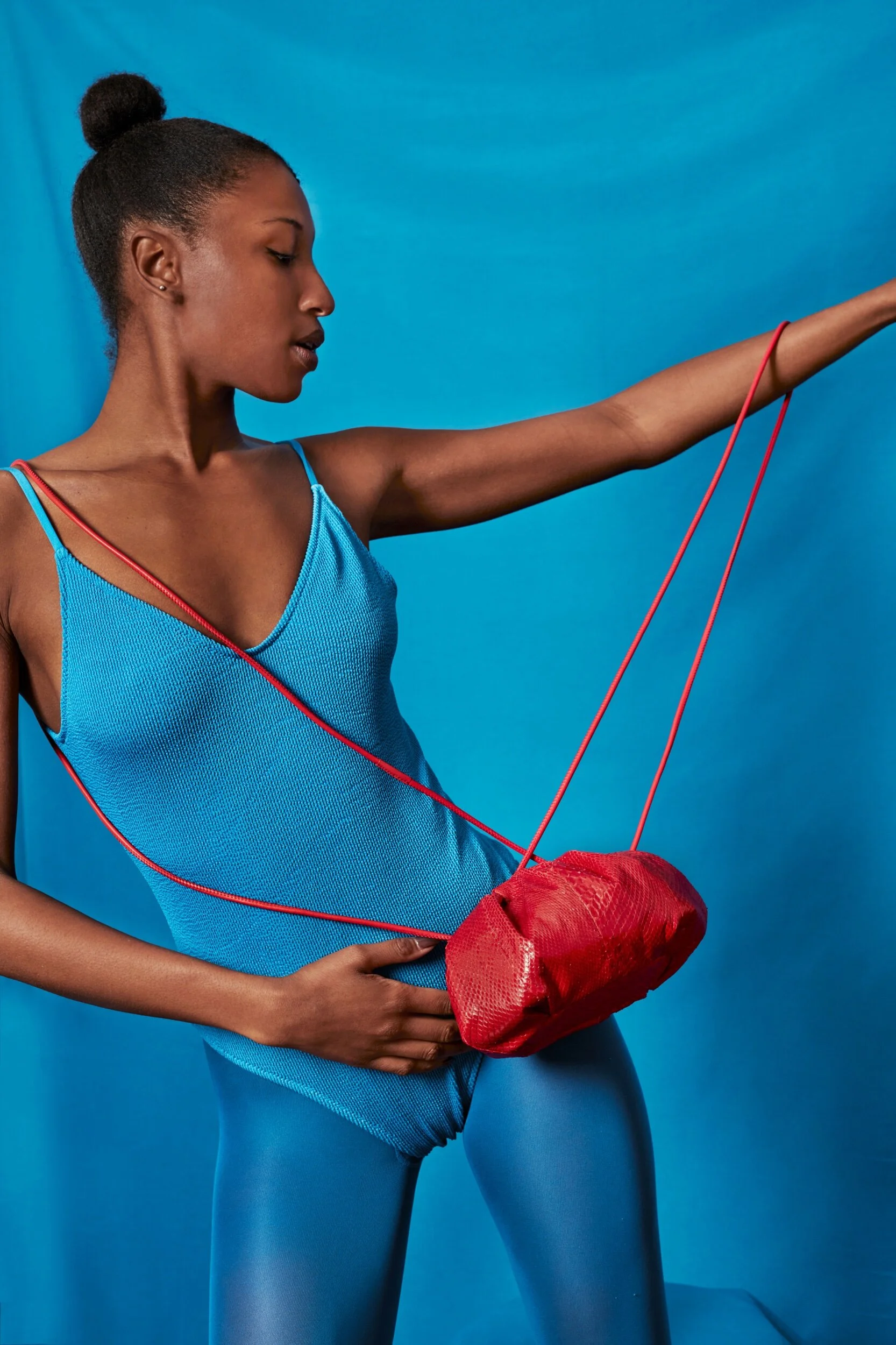 4FF200D2-9548-478E-B8B4-3F26BA065AFD