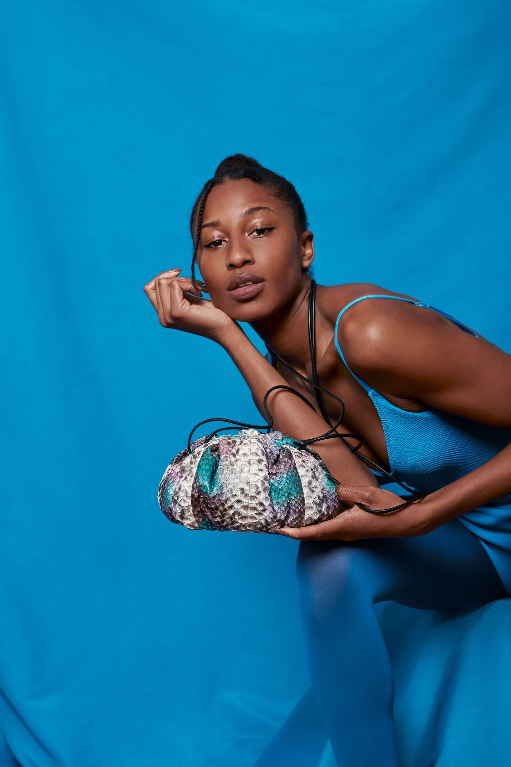 303283AE-7134-4FA2-964C-0572E121F854