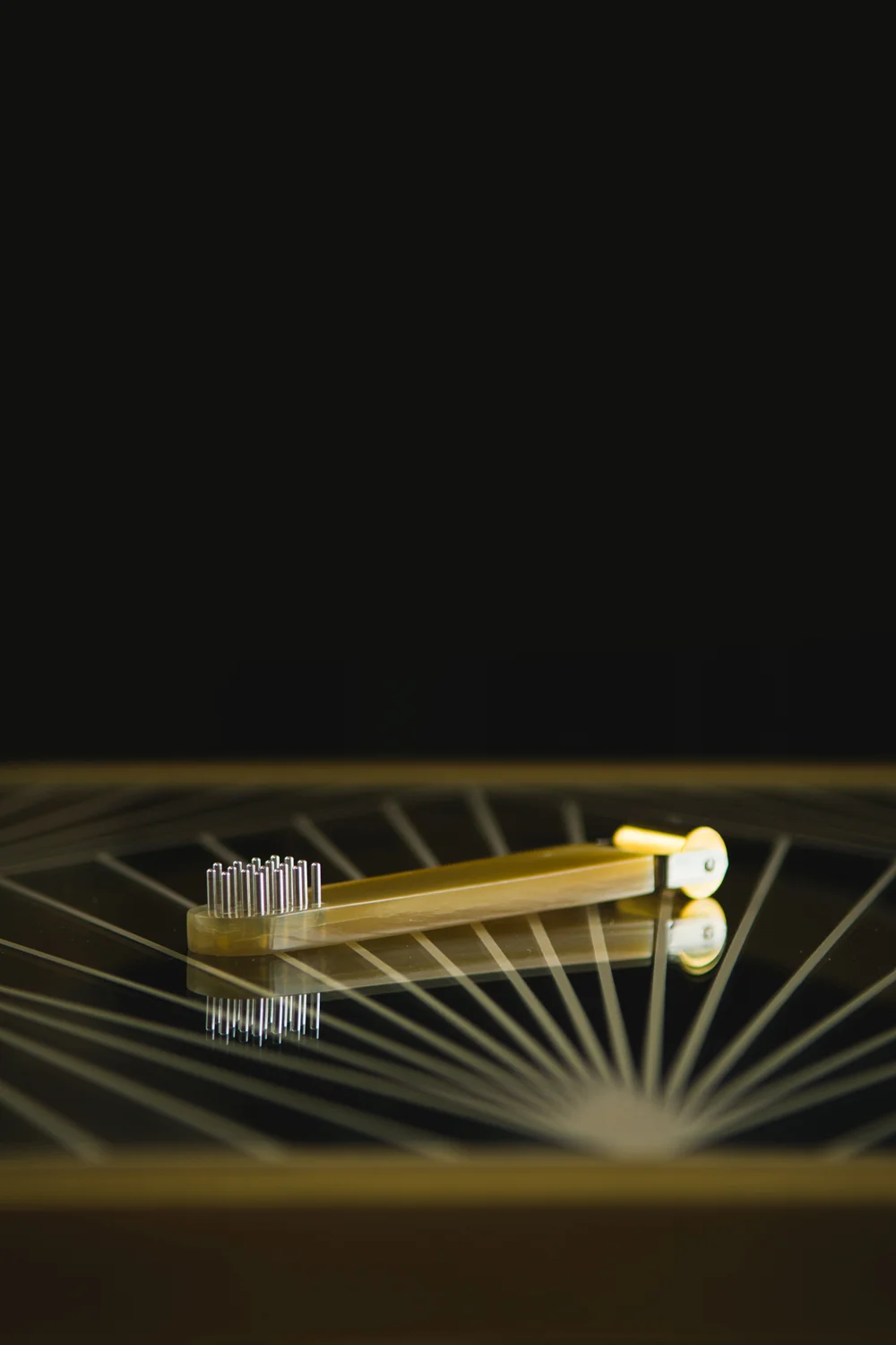Small Beauty Brush with Brass Cylinder