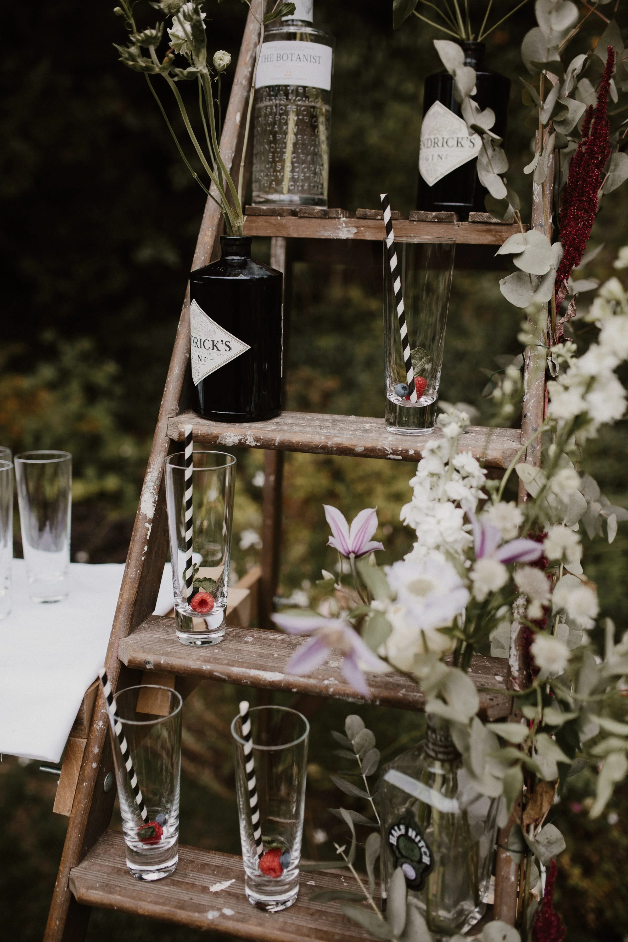 Nat and Tom - 01 - Venue and Details - Sara Lincoln Photography-19-min.jpg