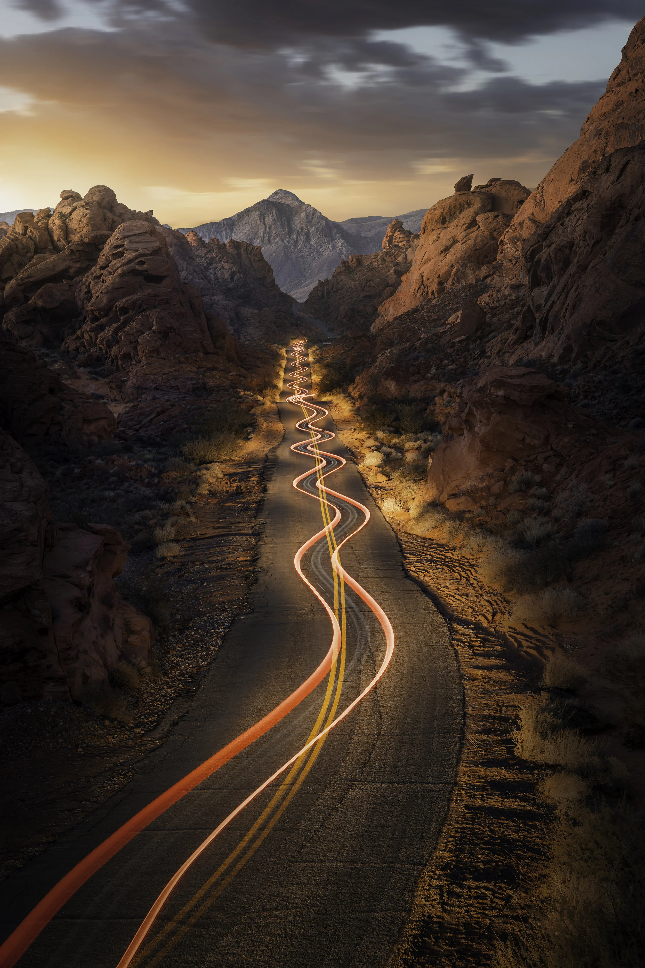 _DSC6103 - Valley of Fire Light Trail 2.jpg