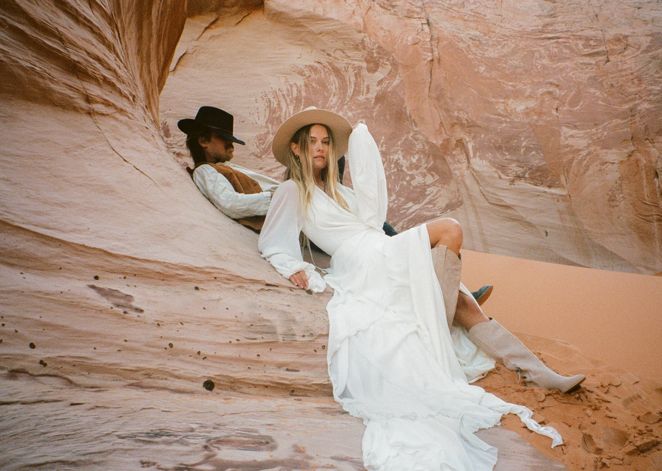 A Fistful of Western Soul - Desert Editorial 