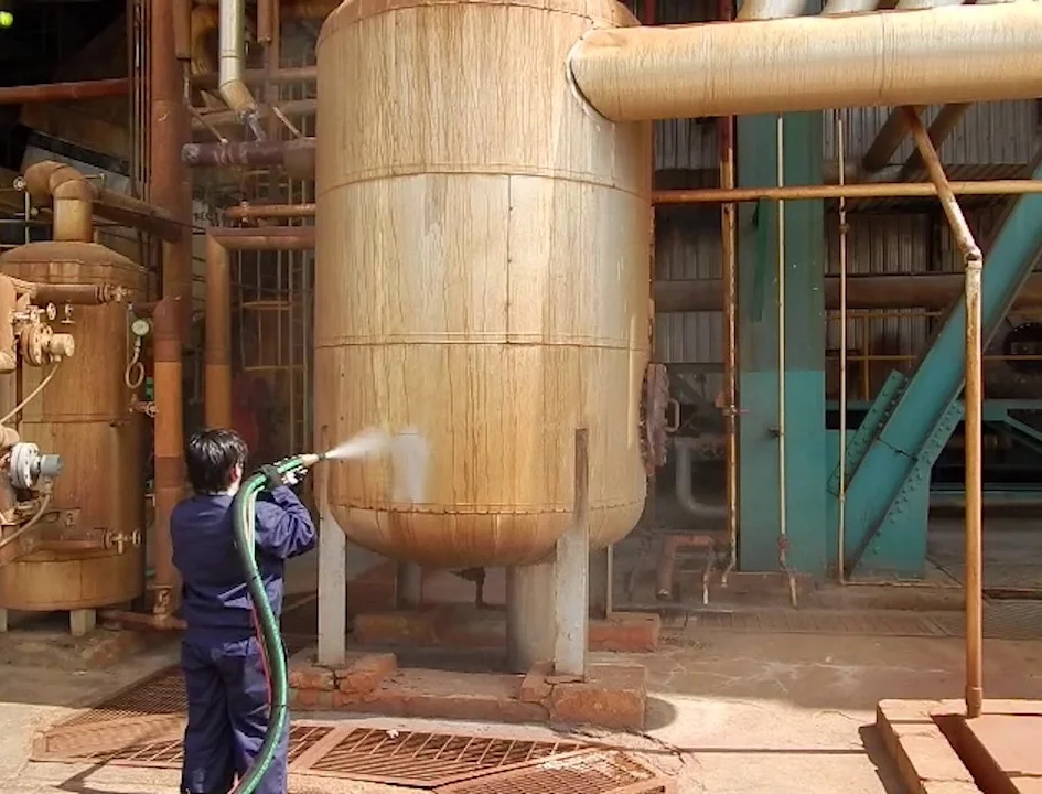 Sandblasting and dustless blasting - Industrial cleaning - rust and grime