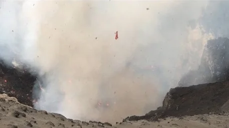 Day 13 - Tanna: Volcano Hike