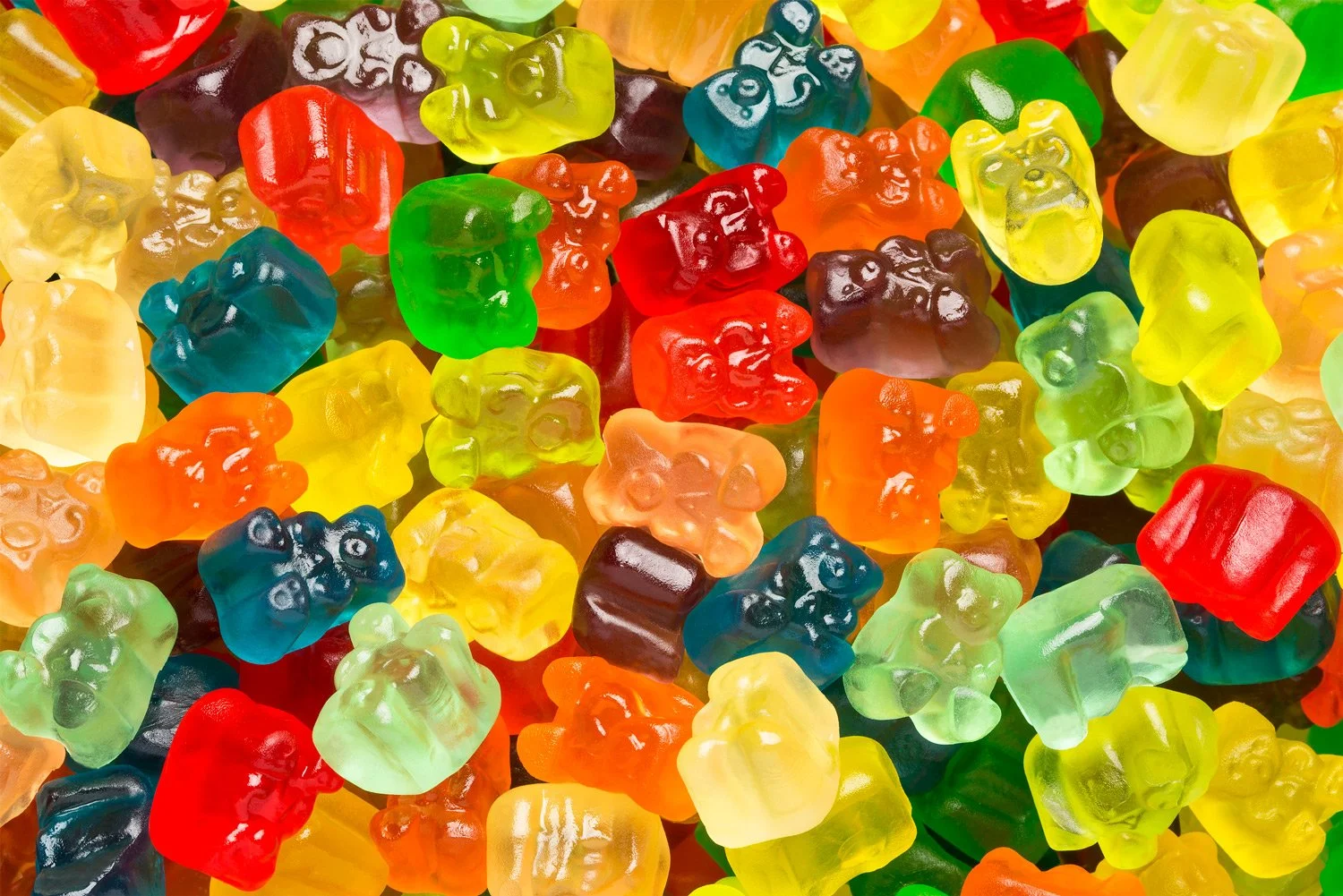 12-flavor-gummi-bear-cubs_2.jpg