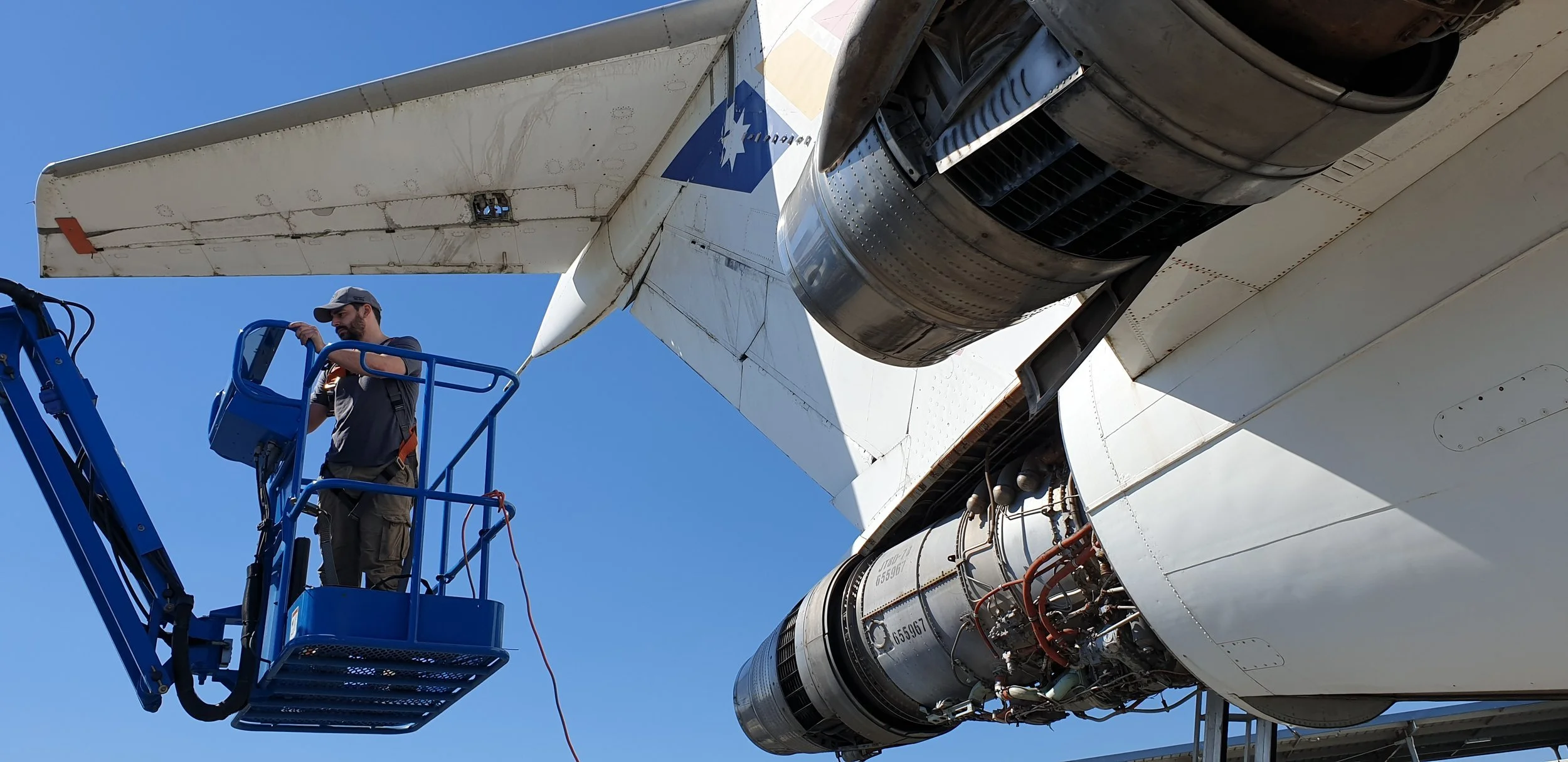 Gallery; a collection of project builds and onsite salvaging 