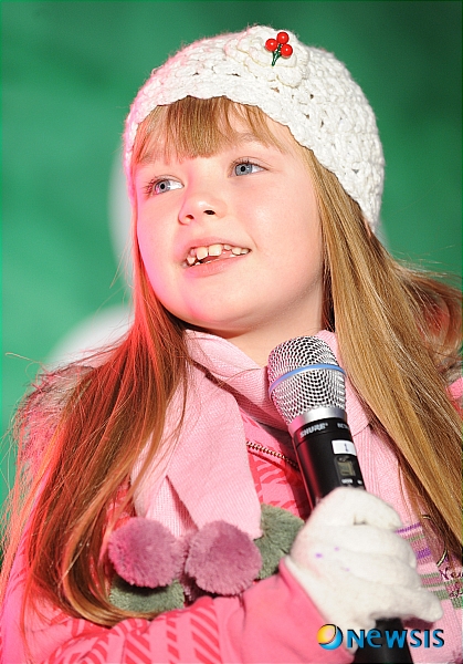 Connie Talbot  Connie talbot, Old young pics, Talbots