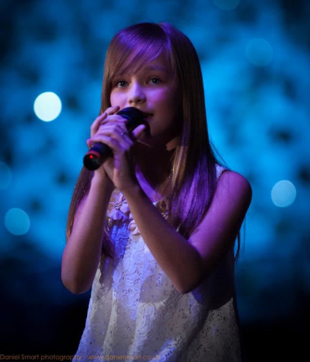 Connie Talbot - Three Little Birds - live on GMTV 