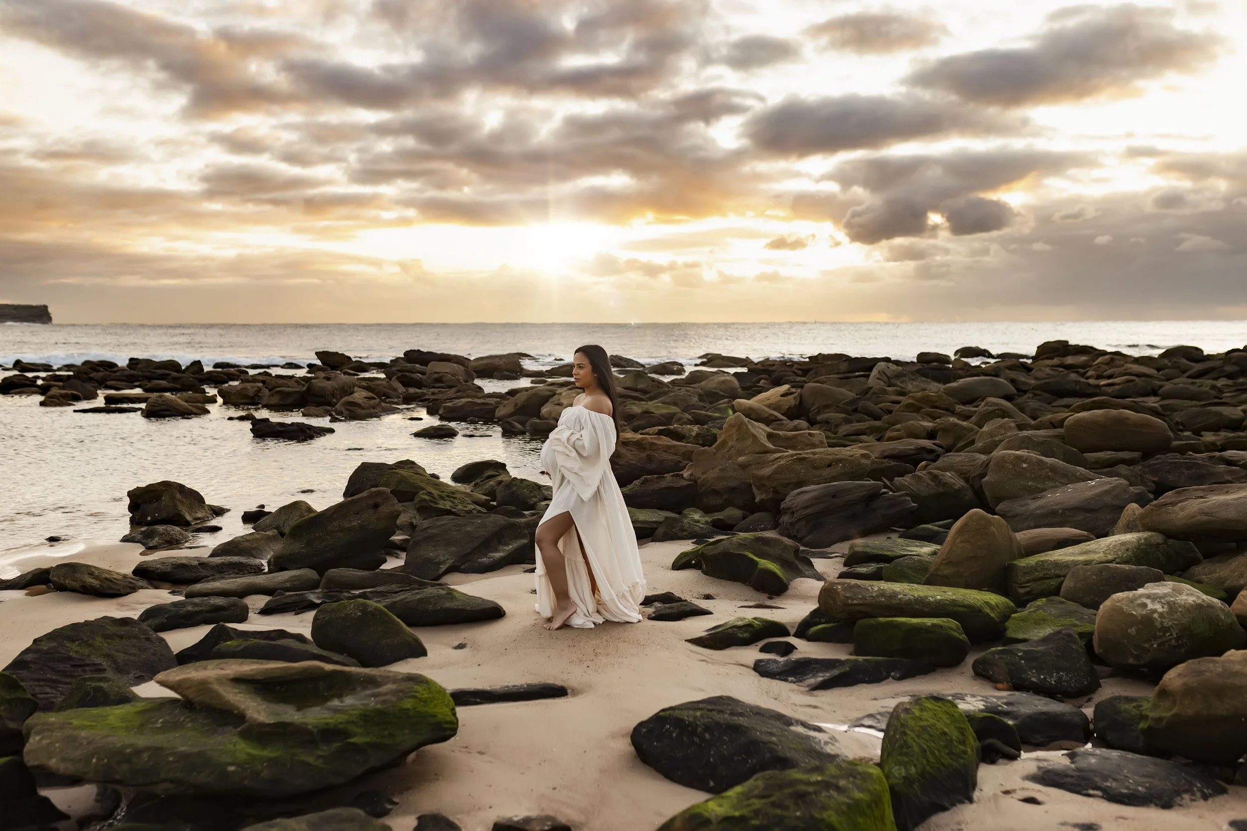 Eastern Suburb Beach Sunrise Maternity Session in Winter