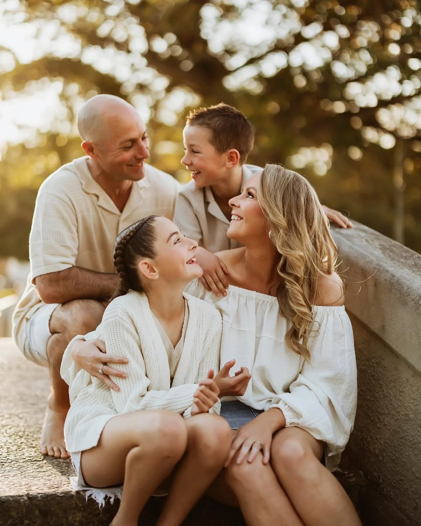 The weather is getting warmer! Now is the perfect time to update those family photos. Whether it&rsquo;s sun-soaked smiles, barefoot kids running on the sand, or golden hour cuddles, this season is made for moments worth capturing. 

Only a handful o