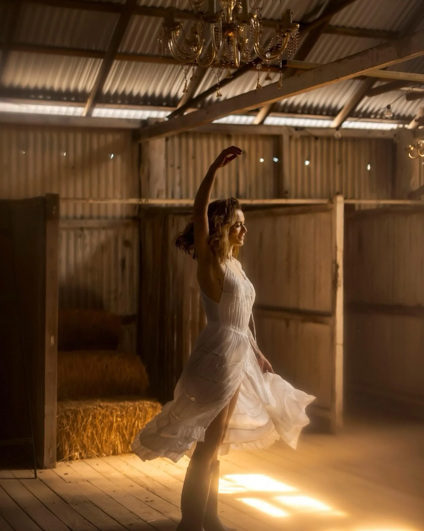 LOVERS

This space was incredible to shoot this beautiful couple. So in love, so much connection and just having fun!

Captured at @soul_awakenings__workshops_ 

#serenajonesphotography #barnhouse #FarmLife #lovers #couplegoals #couplesession