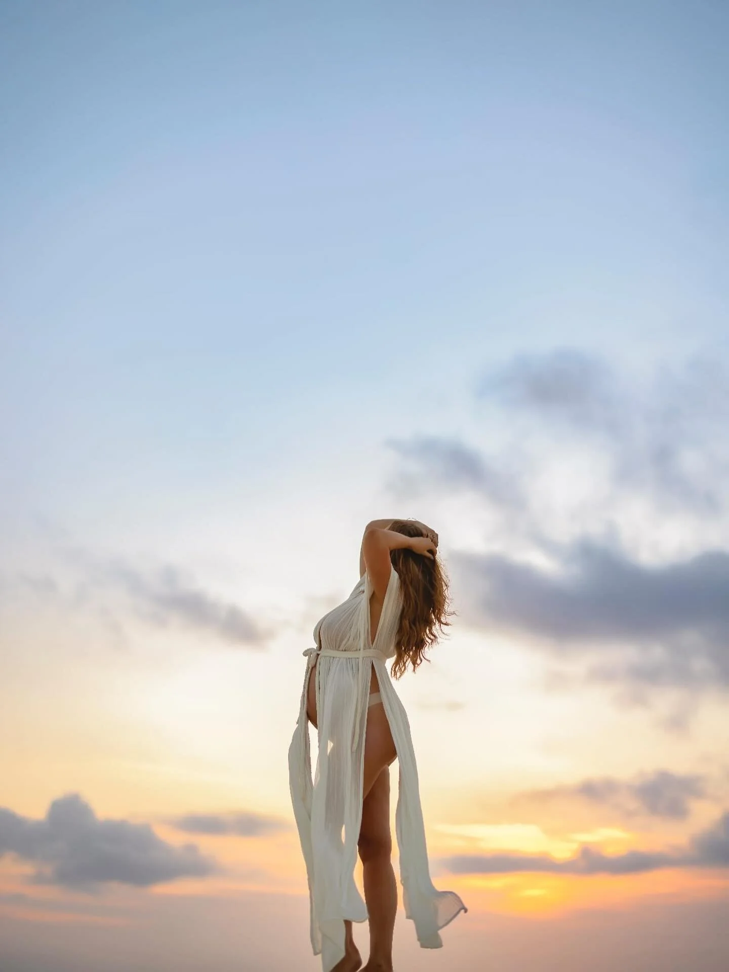 Editing this gallery next and had to share the magic ✨. There will be many more from this shoot.

What a stunner Kym! And thank you @rawimagephotography_ for having me xxx