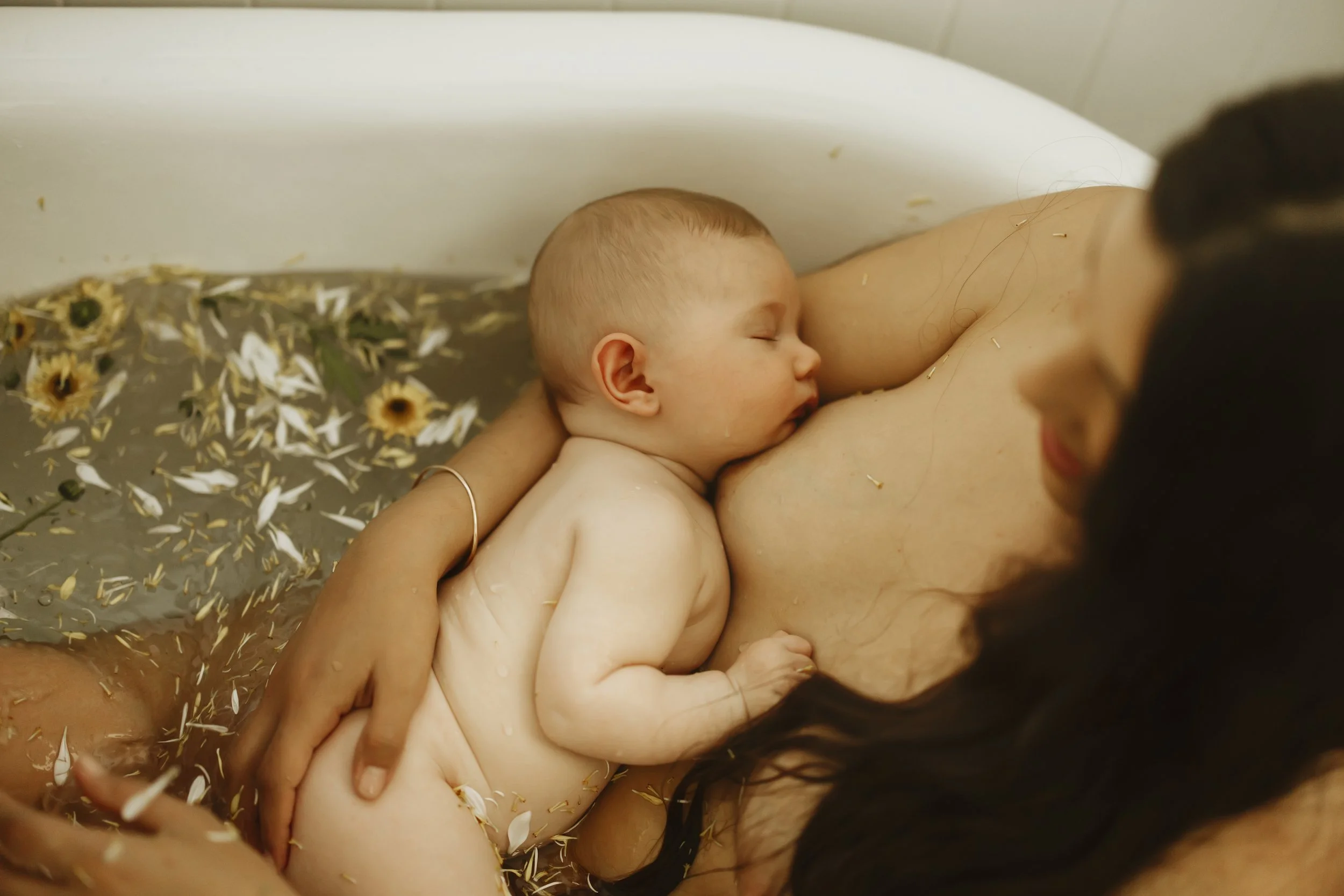       
  
        
  
 
    &nbsp;     
  
    Motherhood moments in the Hunter Valley in this beautifully styled bathroom session.  


  
 #block-17890d90ae436244c669 {
    
    --stroke-style: none;--stroke-thickness: 6px;
    
      
      
      