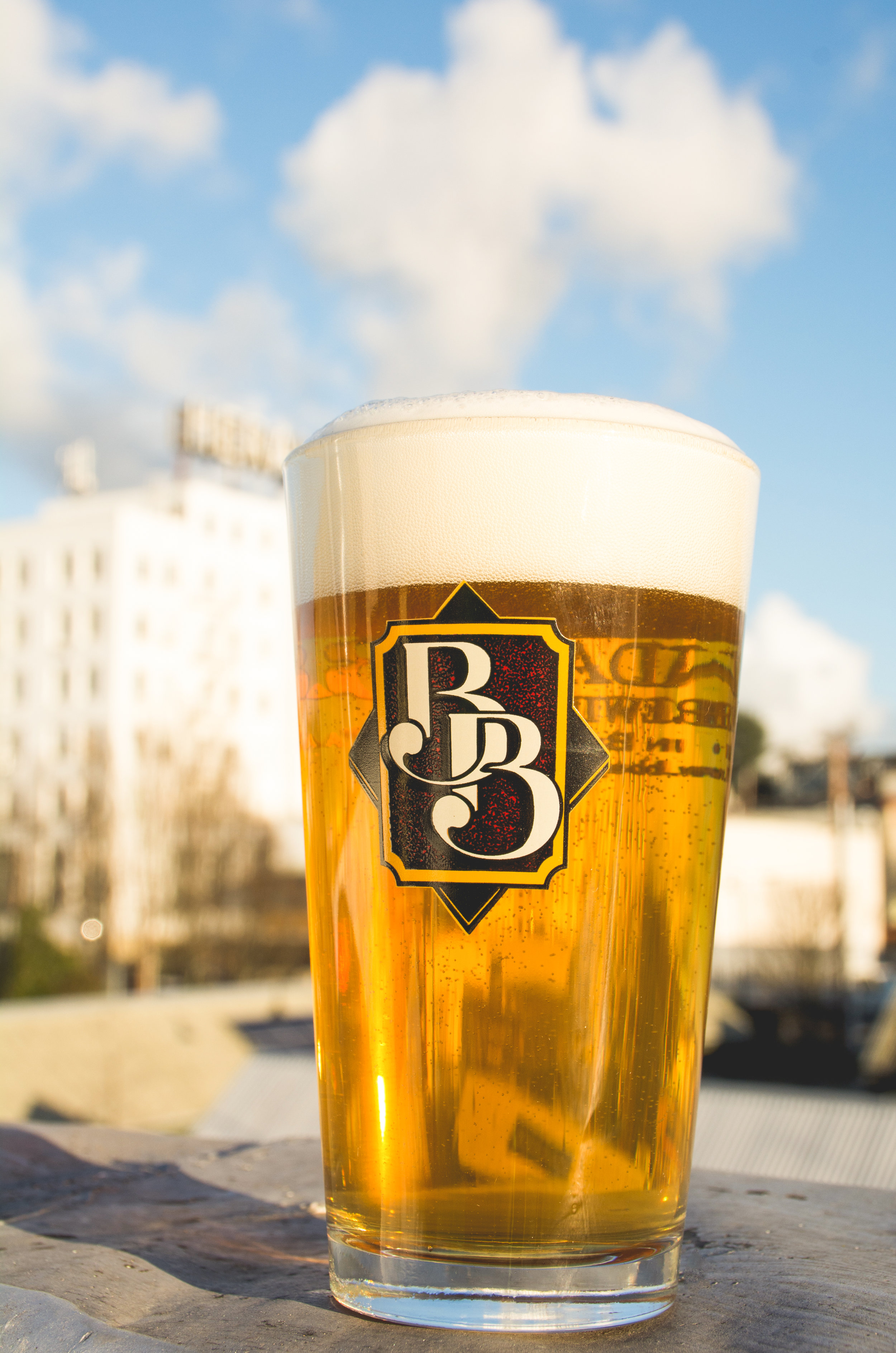 BellinghamBlonde_Herald_Pint.jpg