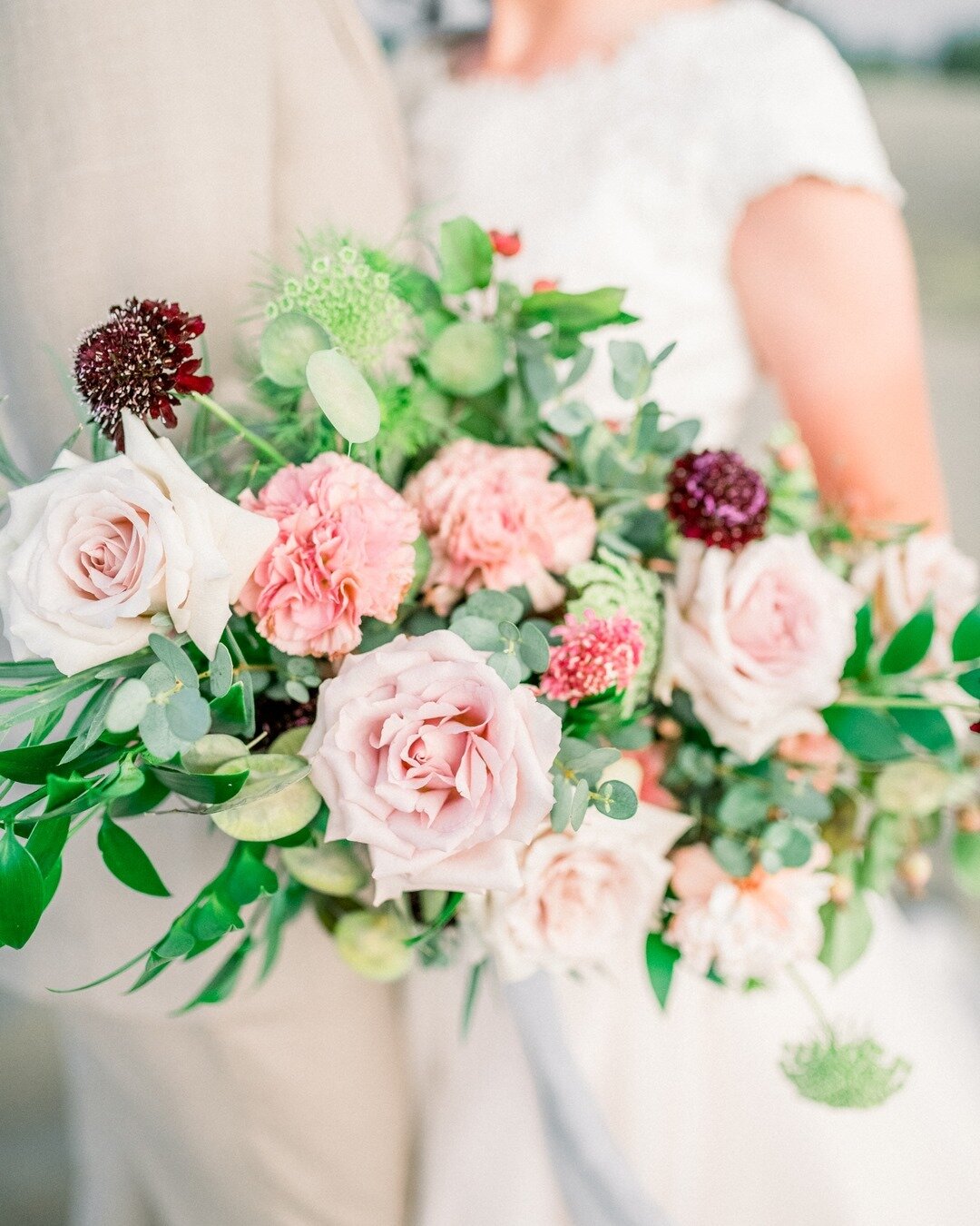 blush and pink tones for this bouquet⠀⠀⠀⠀⠀⠀⠀⠀⠀
...⠀⠀⠀⠀⠀⠀⠀⠀⠀
...⠀⠀⠀⠀⠀⠀⠀⠀⠀
floral designer @plushfloral⠀⠀⠀⠀⠀⠀⠀⠀⠀
photo @mckenzieryanfilmandphoto ⠀⠀⠀⠀⠀⠀⠀⠀⠀
...⠀⠀⠀⠀⠀⠀⠀⠀⠀
...⠀⠀⠀⠀⠀⠀⠀⠀⠀
...⠀⠀⠀⠀⠀⠀⠀⠀⠀