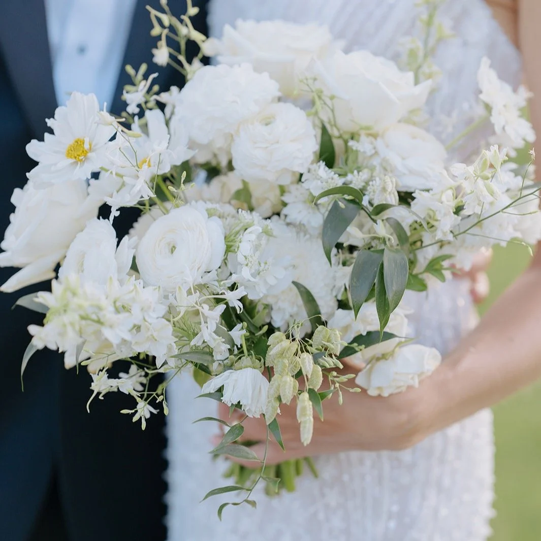 Little details ✨🍃

Featured on: @caratsandcake 

Vendor team:
Florals - @plushfloral
Planner @gathereventscompany
Beauty - @hmubytanya
Rentals - @canvasunlimited + @objetwest + @atwood.design
Dress - @truesociety @martinalianabridal
Shoes - @dolcevi