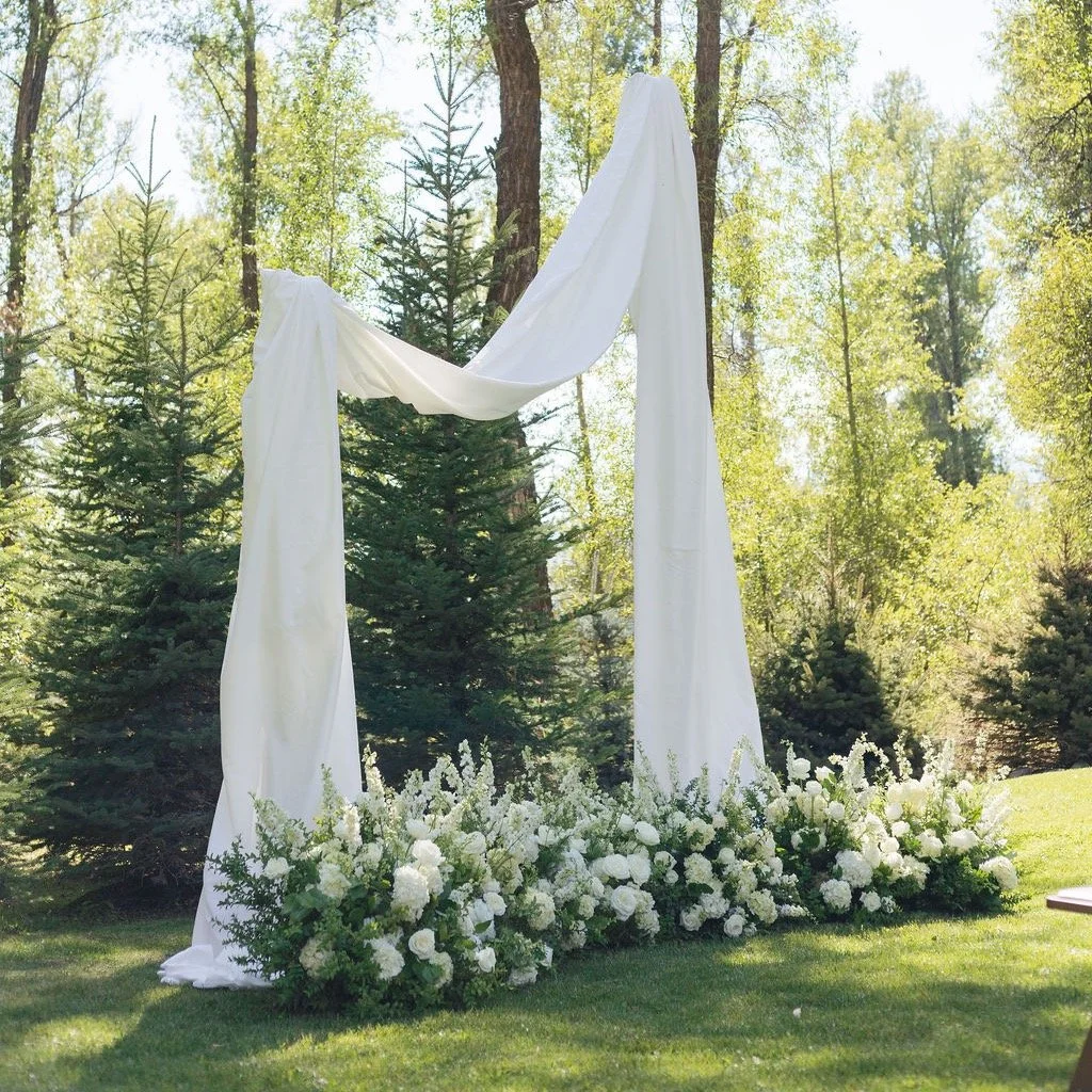 Intimate Ceremony Vendors:
Planning &amp; Design: @elopejackson
Photography: @dianaedlingerstudios
Day Of Coordinator + Tabletops: @thelindenhouseevents
Venue: @bentwoodinn
Florals: @plushfloral
Cake: @windywomancakes
Extra Hands: @evablephoto