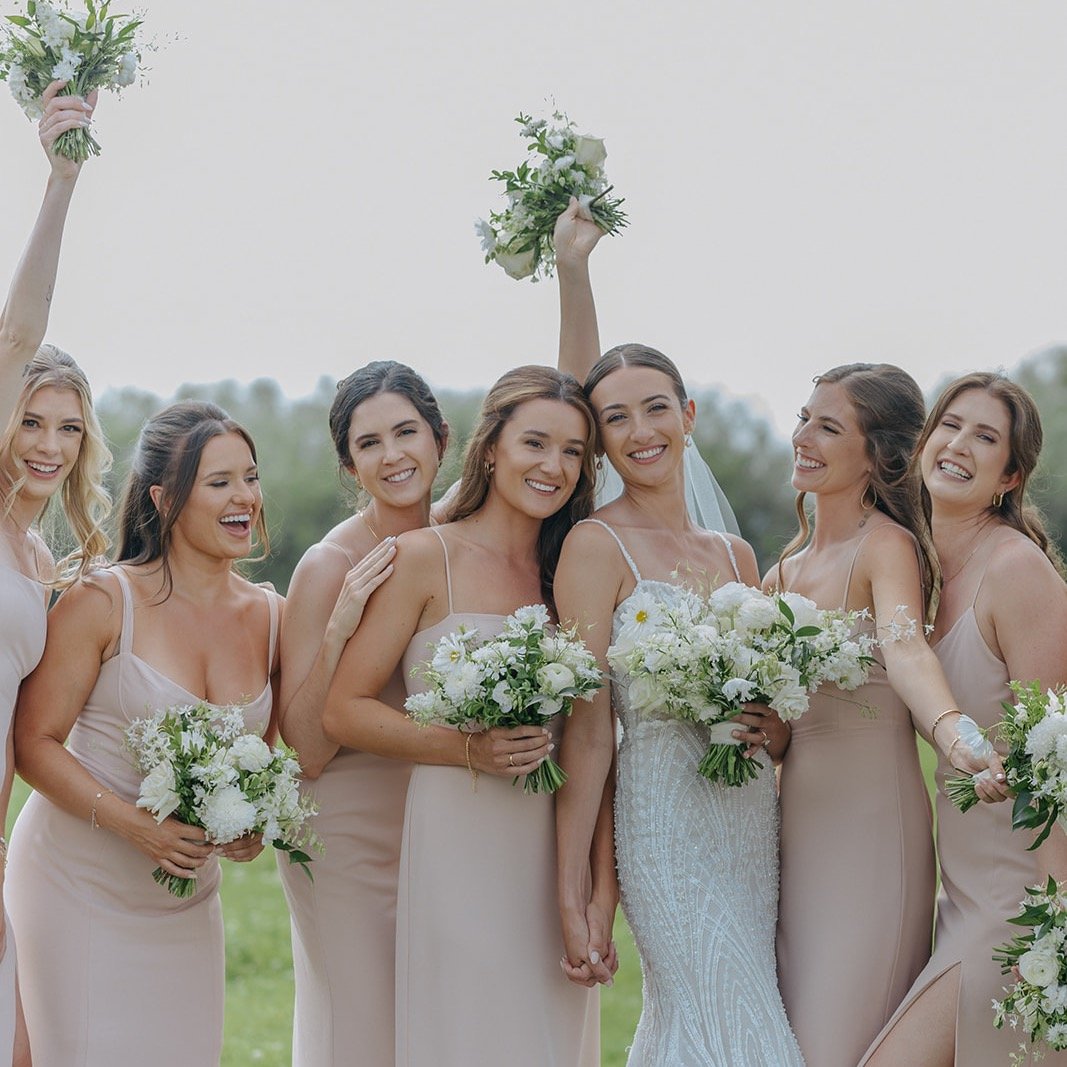 Bride + Bridesmaid Bouquet details 
Maggie and Kinsly&rsquo;s wedding was featured on @caratsandcake Event Planner - @gathereventscompany 
Florals - @plushfloral
Beauty - @hmubytanya
Rentals - @canvasunlimited + @objetwest + @atwood.design
Dress - @t