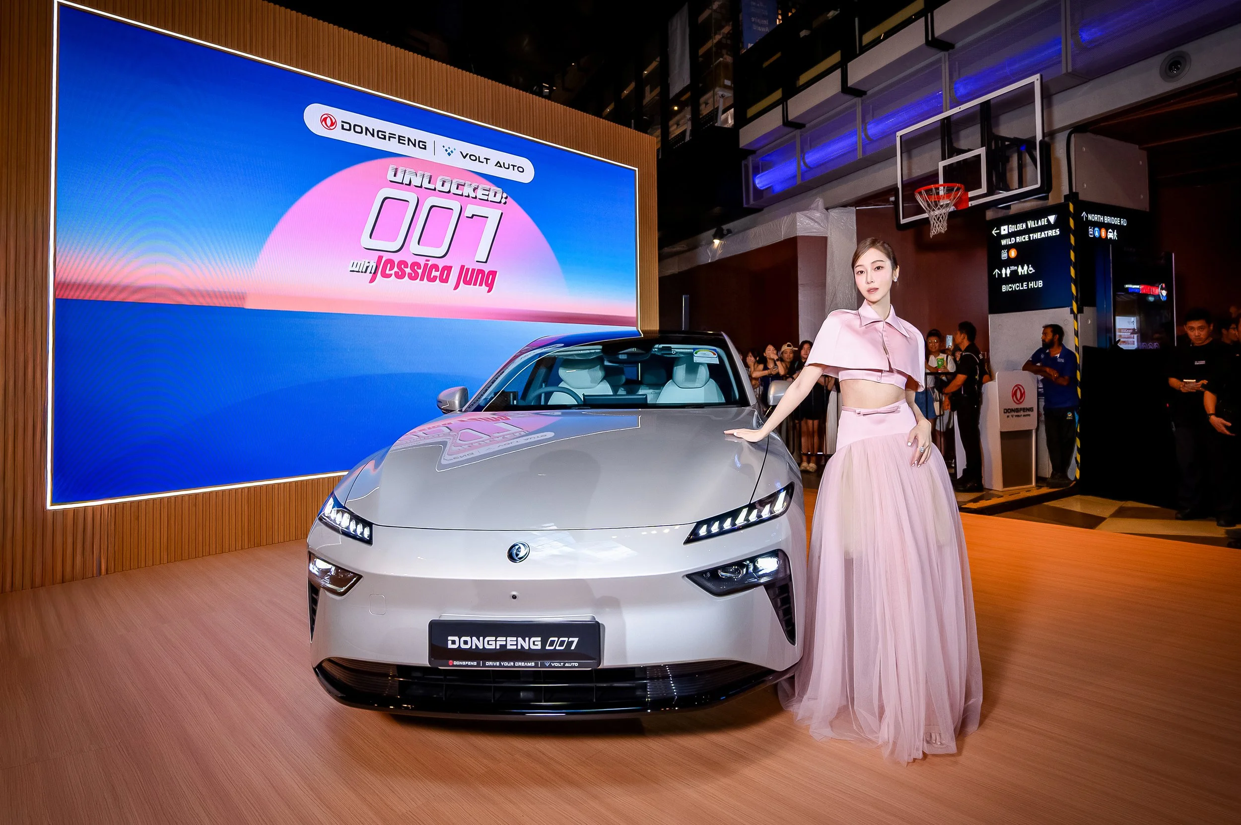 Jessica Jung Unveiled the Dongfeng 007 in Collaboration with Dongfeng Singapore and Fast Track Events