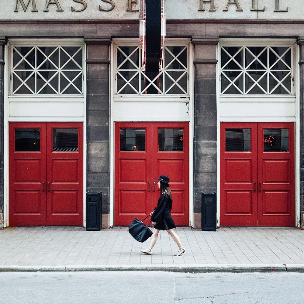 finding-the-third-door-beth-wonson-23723-unsplash.jpg