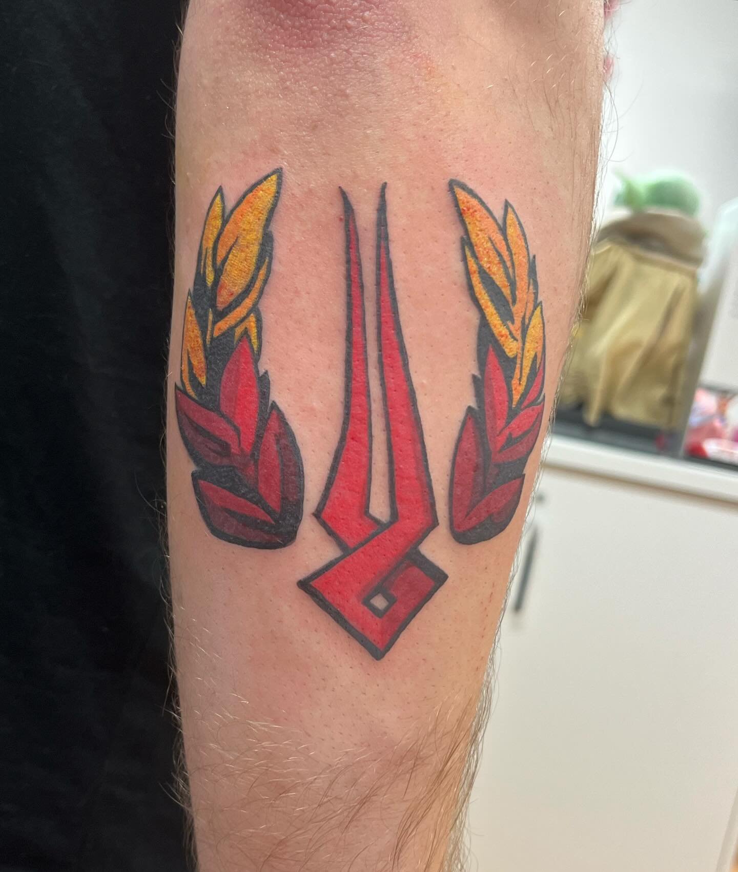 *white knuckle grips chair* please&hellip; I wanna do more Hades tattoos SO BAD&hellip;. BLEASE!!! 

#tattoo #tattooapprentice #adelaide #hadesgame #supergiantgames #hades #adelaidetattoo #colourtattoo #gamingtattoo #apprenticetattoo #infiniteworldst