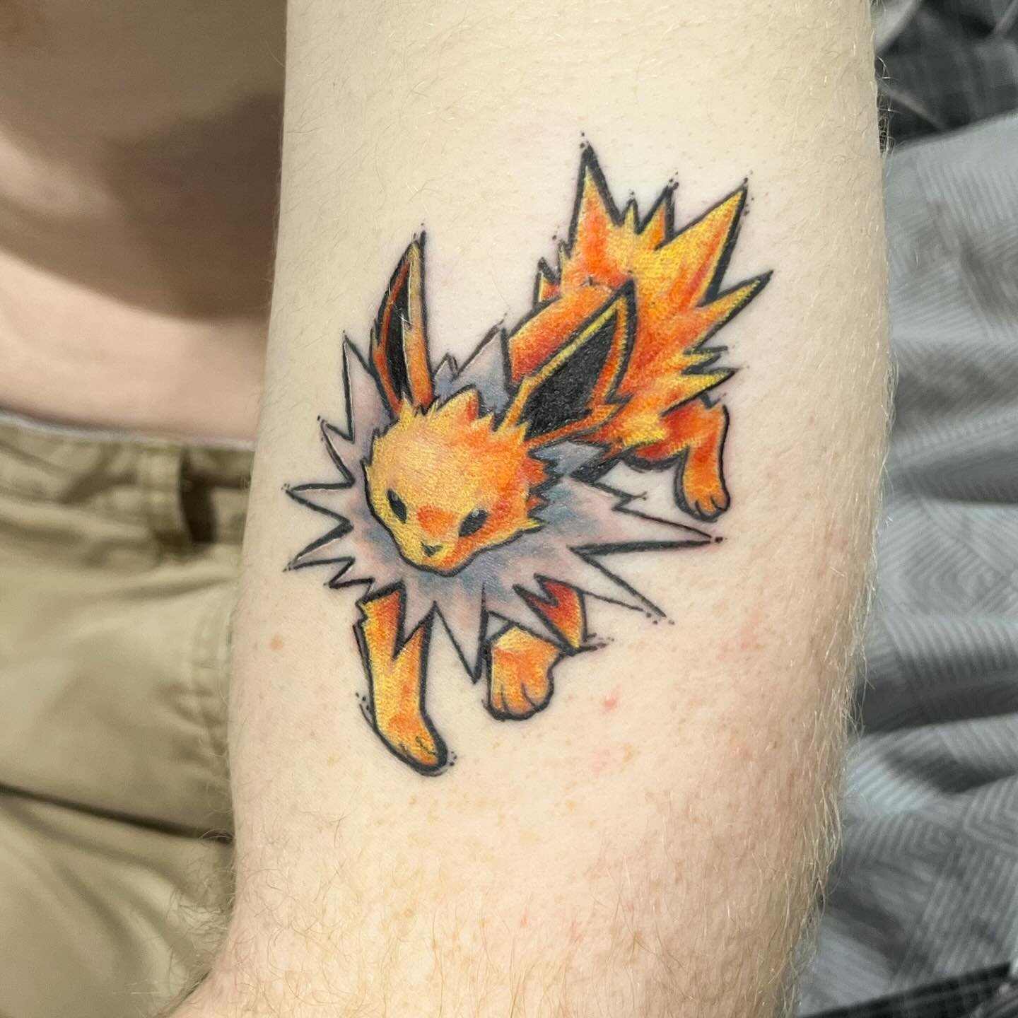 Got to add colour to my partner Scott&rsquo;s lil&rsquo; Jolteon piece!! 

Now to subject him to an even bigger tattoo next time 💪

#tattoo #pokemontattoo #jolteon #eeveelution #pokemon #tattooapprentice #adelaide #adelaidetattoo
