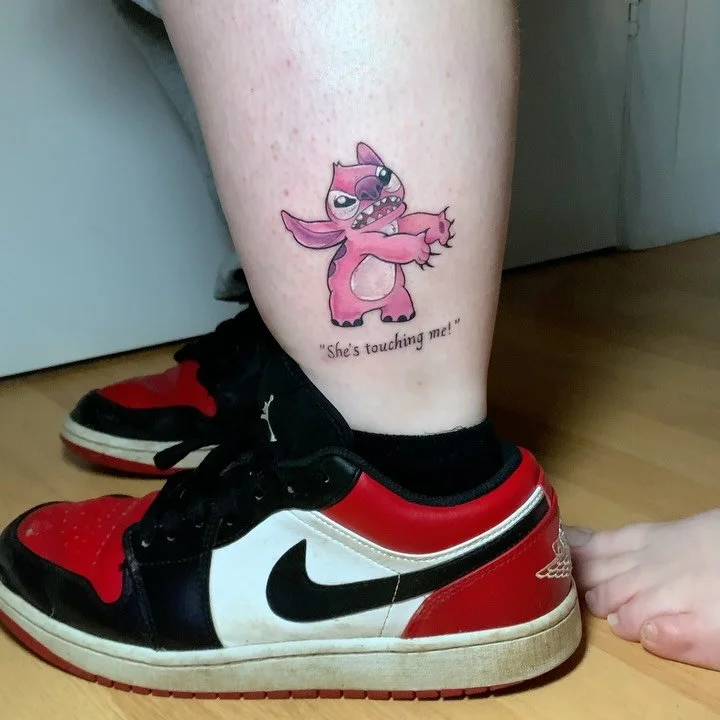 some matching stitches for @amberrose3009 and her sister from the other day! 🥰 always down for funny sibling tattoos, thankyou so much for the trust lovelies! 🫶🏻
👾MADE AT @infiniteworldstattoo 
🩵USING @metalfingers.com.au @electrum_ink @aftercar