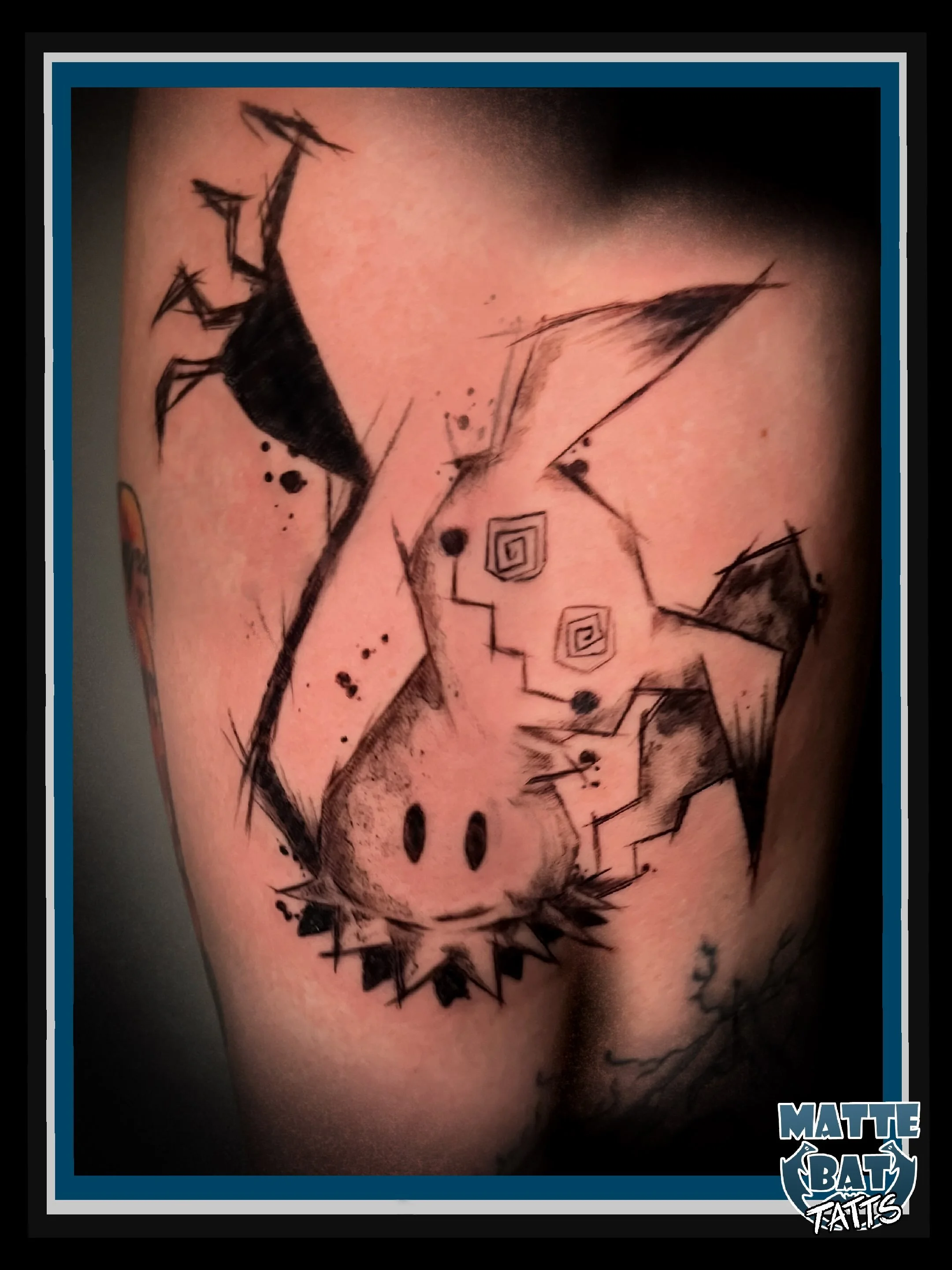 Something fitting for the fact that we&rsquo;re approaching the spookiest of seasons 👻 

Credit for this artwork goes to the client, @lastlux! Made me incredibly happy to see someone come in with their own unique artwork they wanted to have tattooed