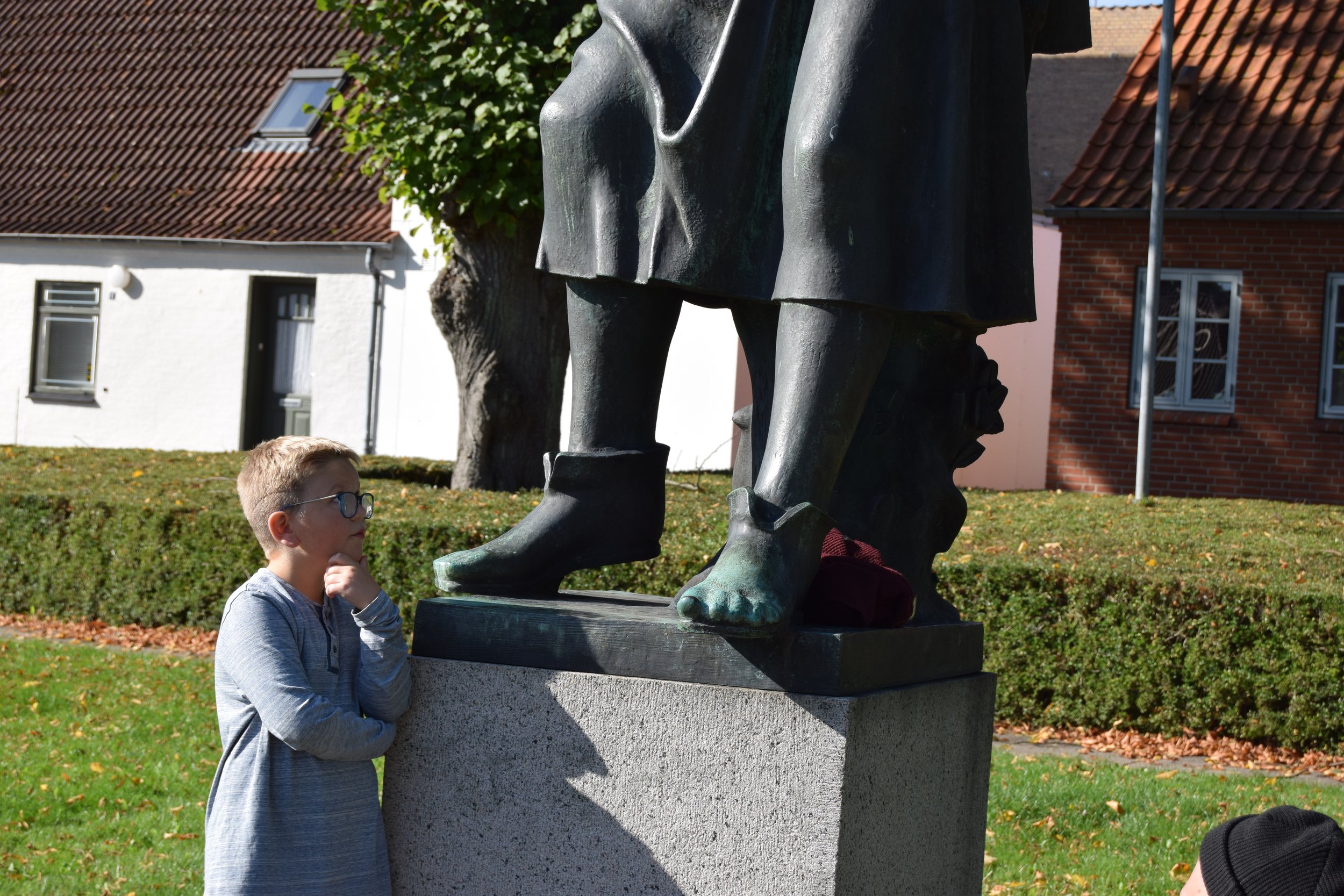 2/10: SAGT 1 UGE EFTER