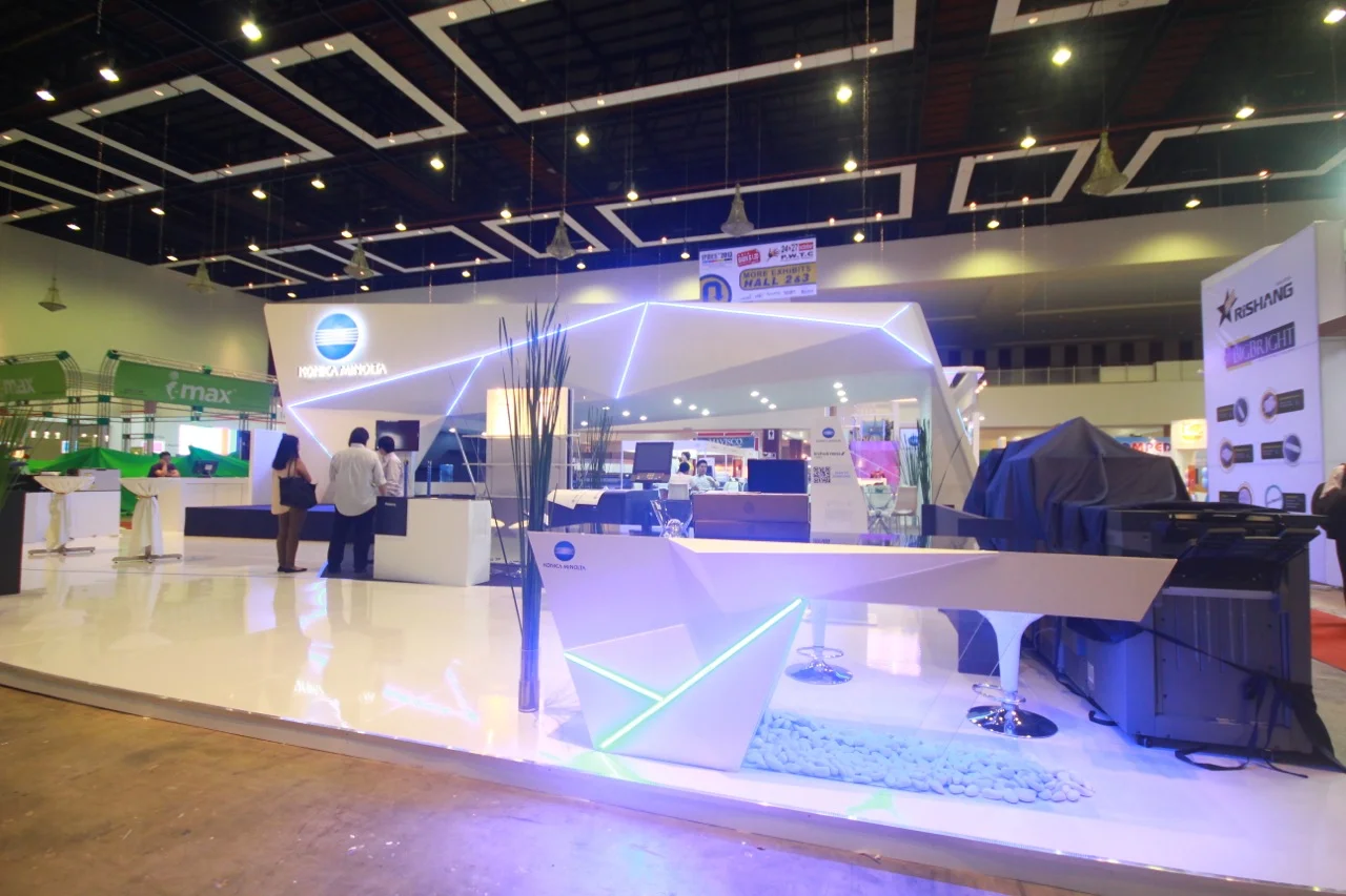 Konica Minolta 2013 (KL) 3.jpg