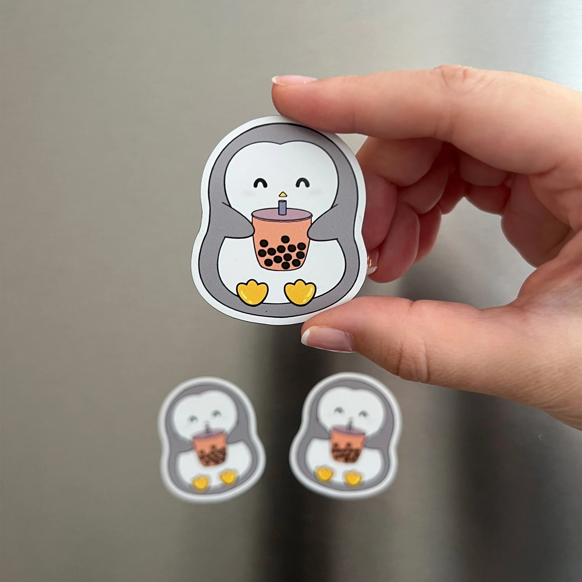 penguin drinking bubble tea magnet.jpg