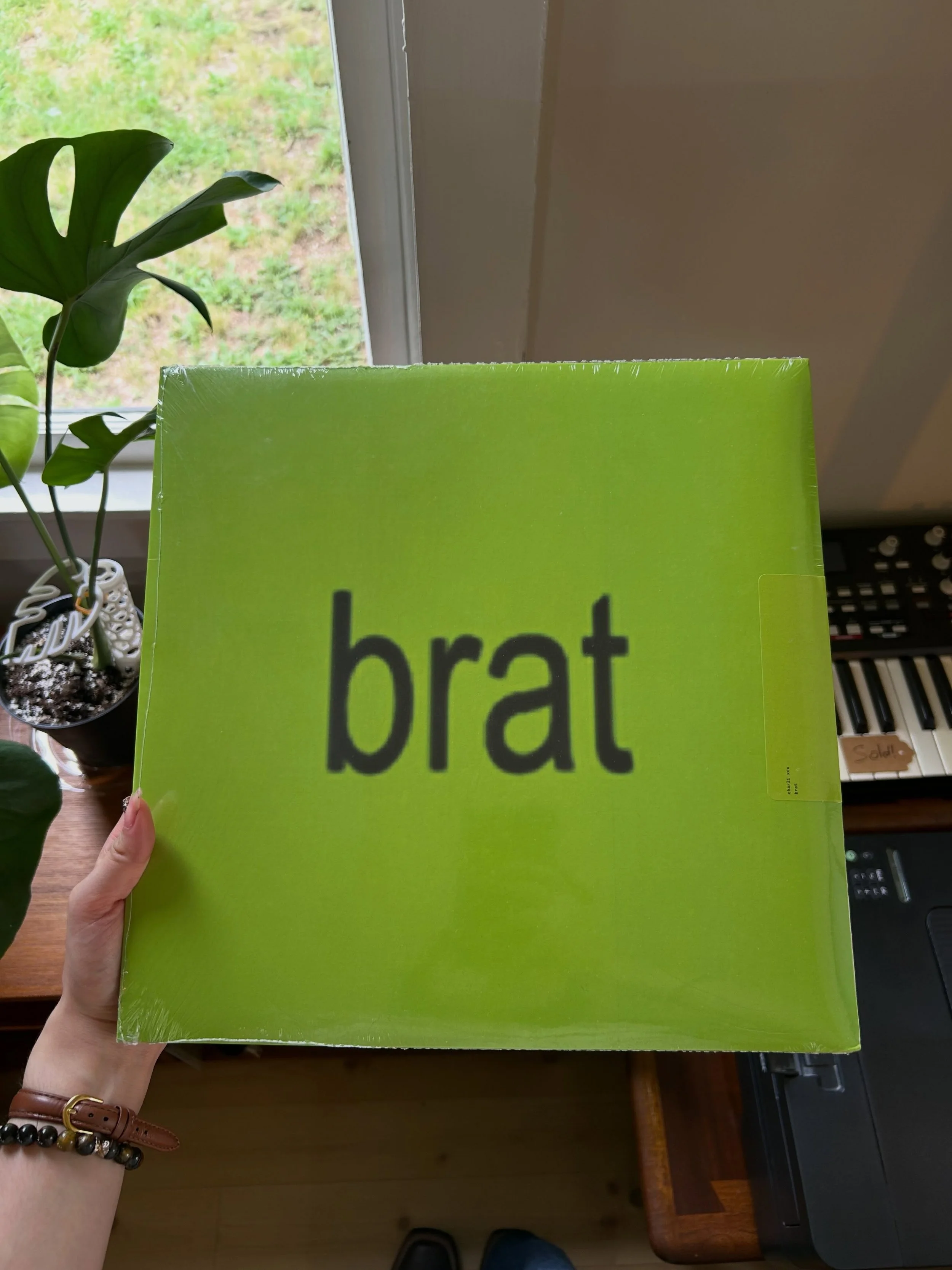 Happy Friday everyone! 
Today we have Charli Xcx&rsquo;s: &ldquo;Brat&rdquo; 
.
.
Released in summer of 2024 this album was a masterpiece hit by producer Charli Xcx. Includes iconic tracks like &ldquo;360&rdquo; and &ldquo;Apple&rdquo;.

Available on