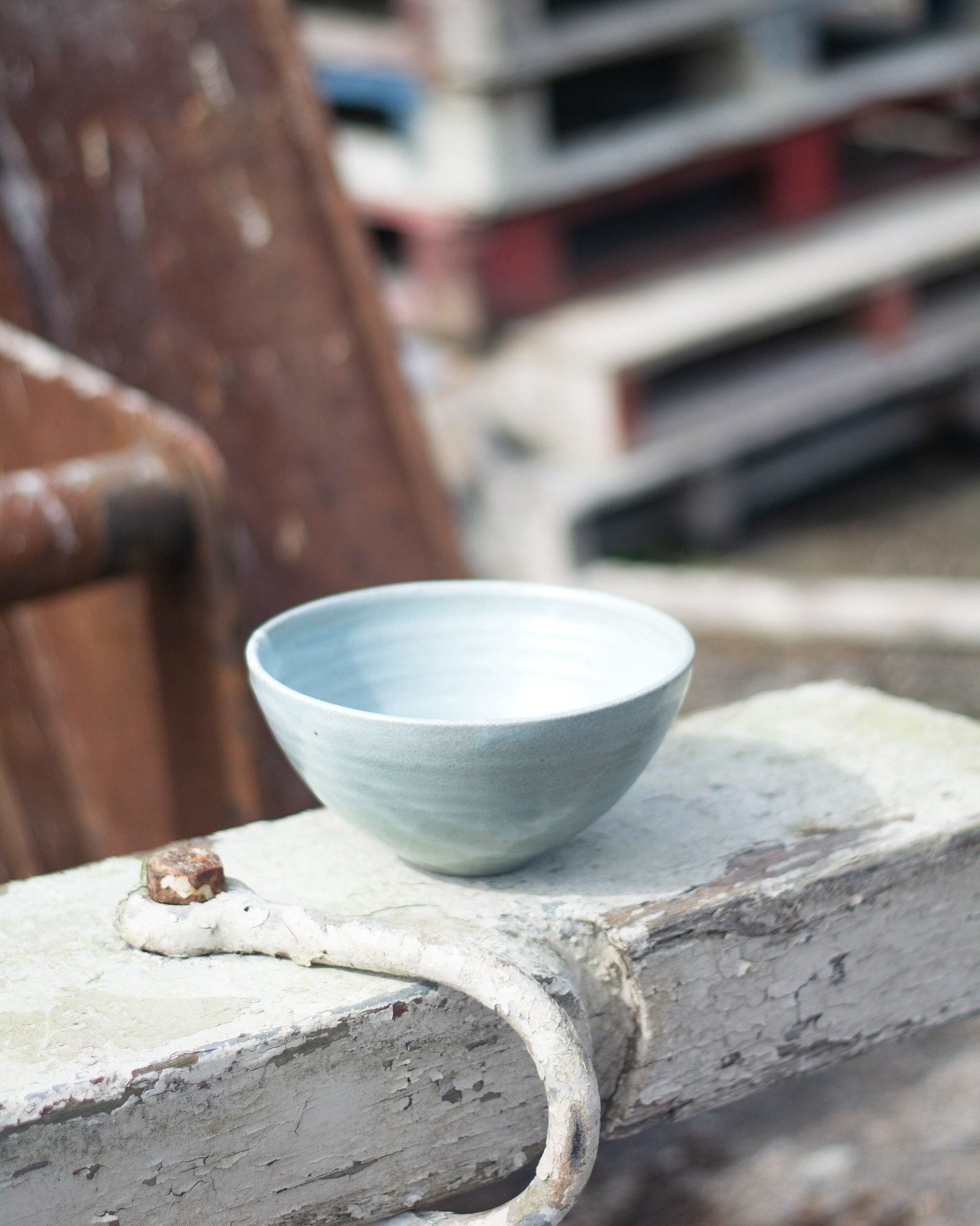 Small serving bowl in celadon

Part of An tOile&aacute;n / This Island, my tableware collection at @klei.shop in London, on until 31st of August

#contemporaryceramics #ceramics #crafts #irishcraft #irishart #pottery #reductionfired