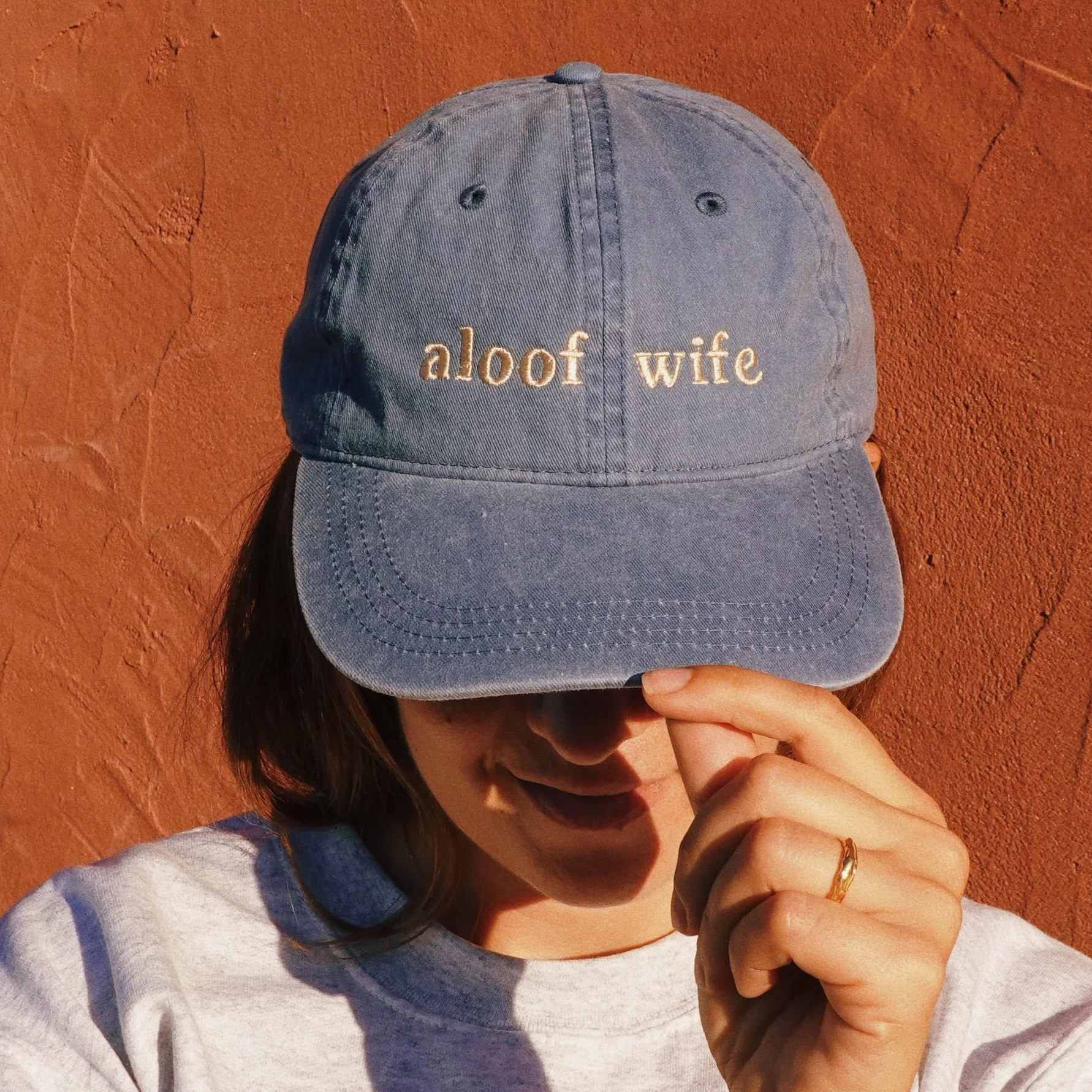 "Aloof Wife" Hat
