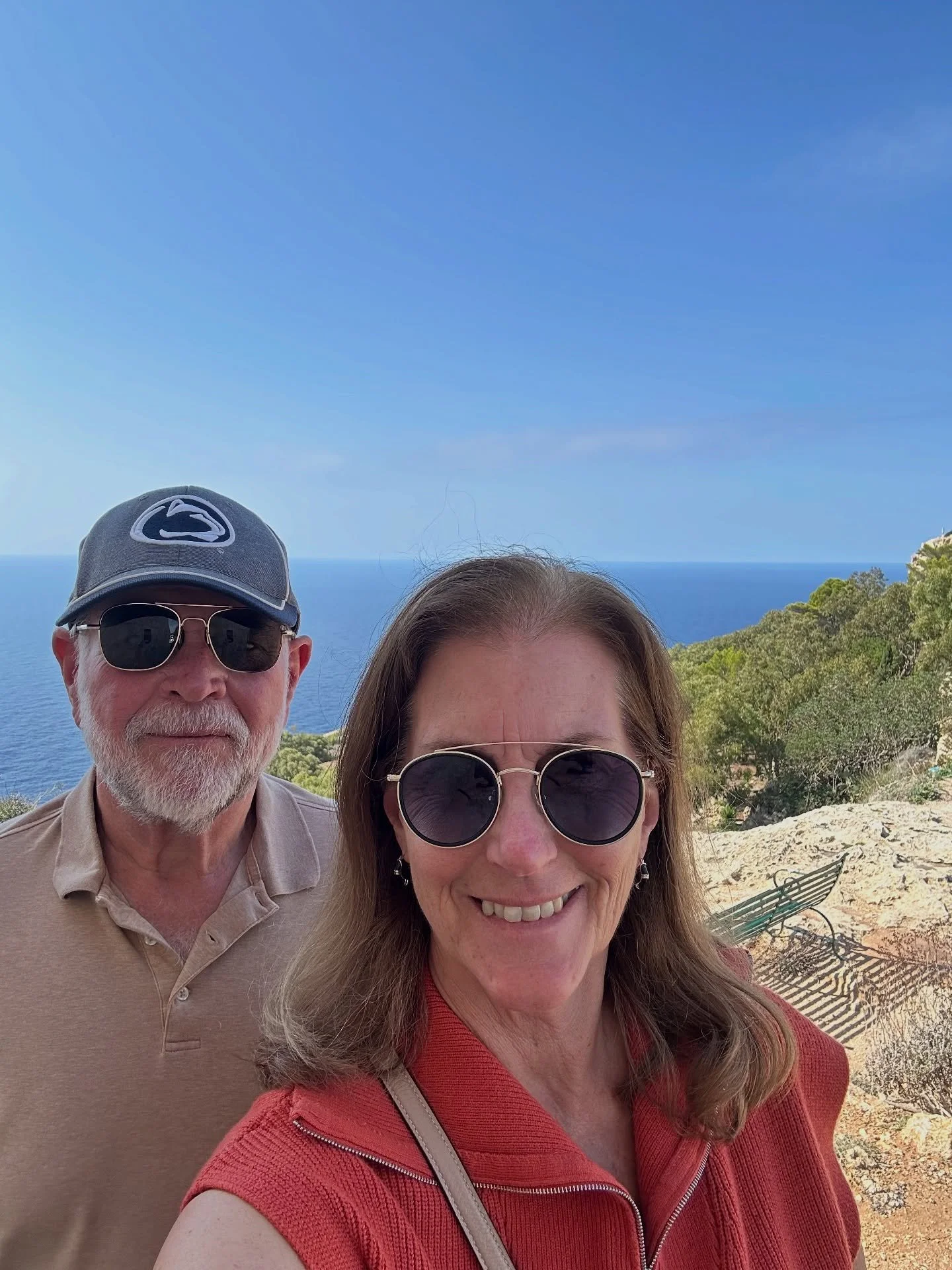 A bright sunny day wandering through Malta 🇲🇹 We started with the ancient stones of Ħaġar Qim, older than the pyramids, then out to the cliffs above the Blue Grotto where the sea glows every shade of blue. Later, a slow stroll through Mdina&rsquo;s