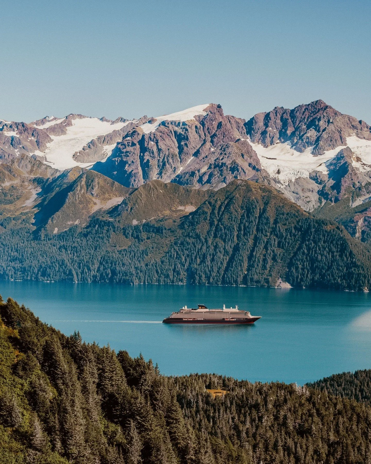 Begin your Alaska 2027 Journey and embrace three immersive nights on land. Discover the Deluxe Dome Rail, Denali&rsquo;s soaring peak, and authentic wildlife encounters &mdash; a serene prelude to your Explora Journeys onboard experience.​

Contact m