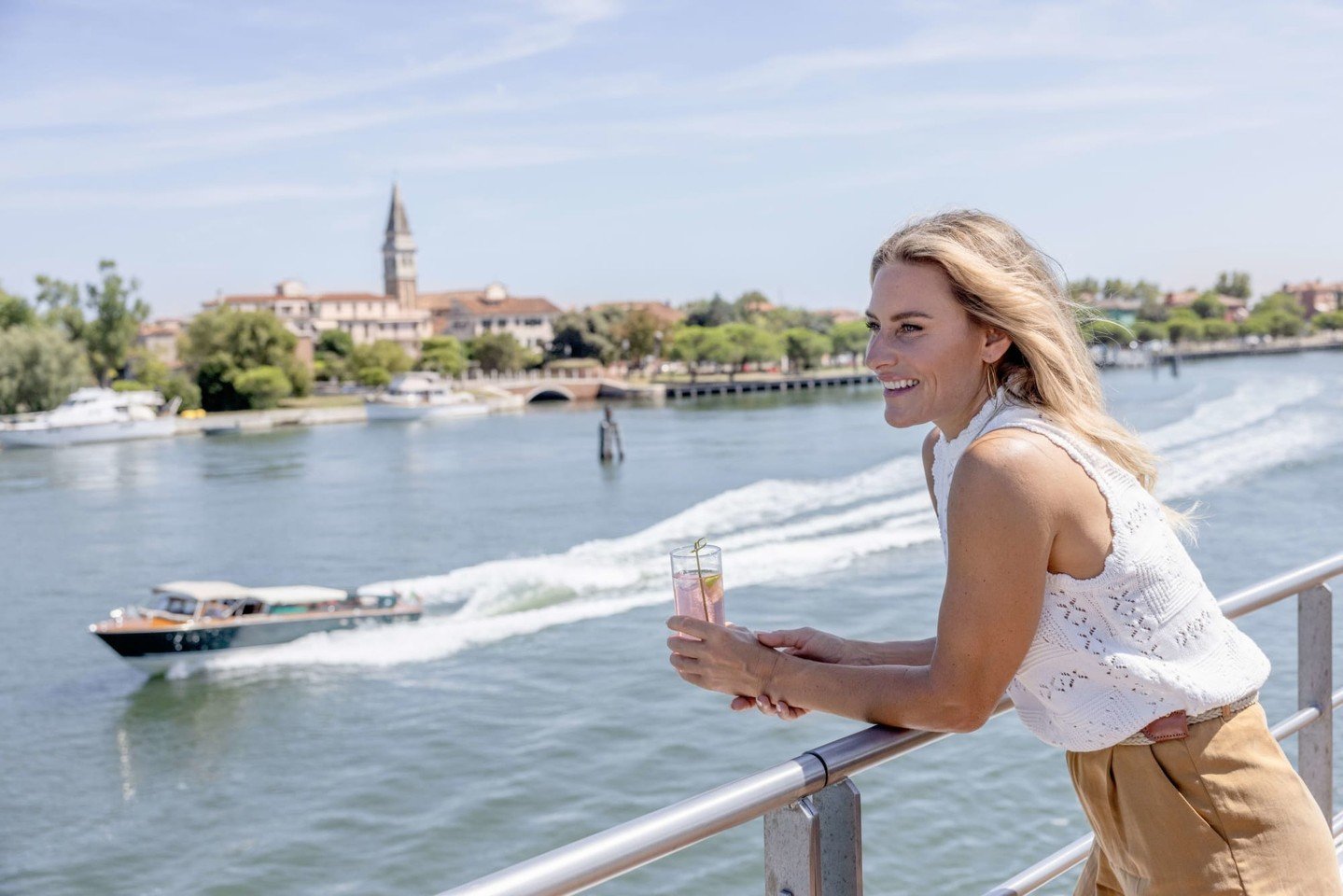 With small group excursions and kindred spirits who share a passion for exploring new destinations, Uniworld's 2026 itineraries offer a warm and welcoming environment for both experienced solo travelers and first-timers. 

✨ Book now to take advantag