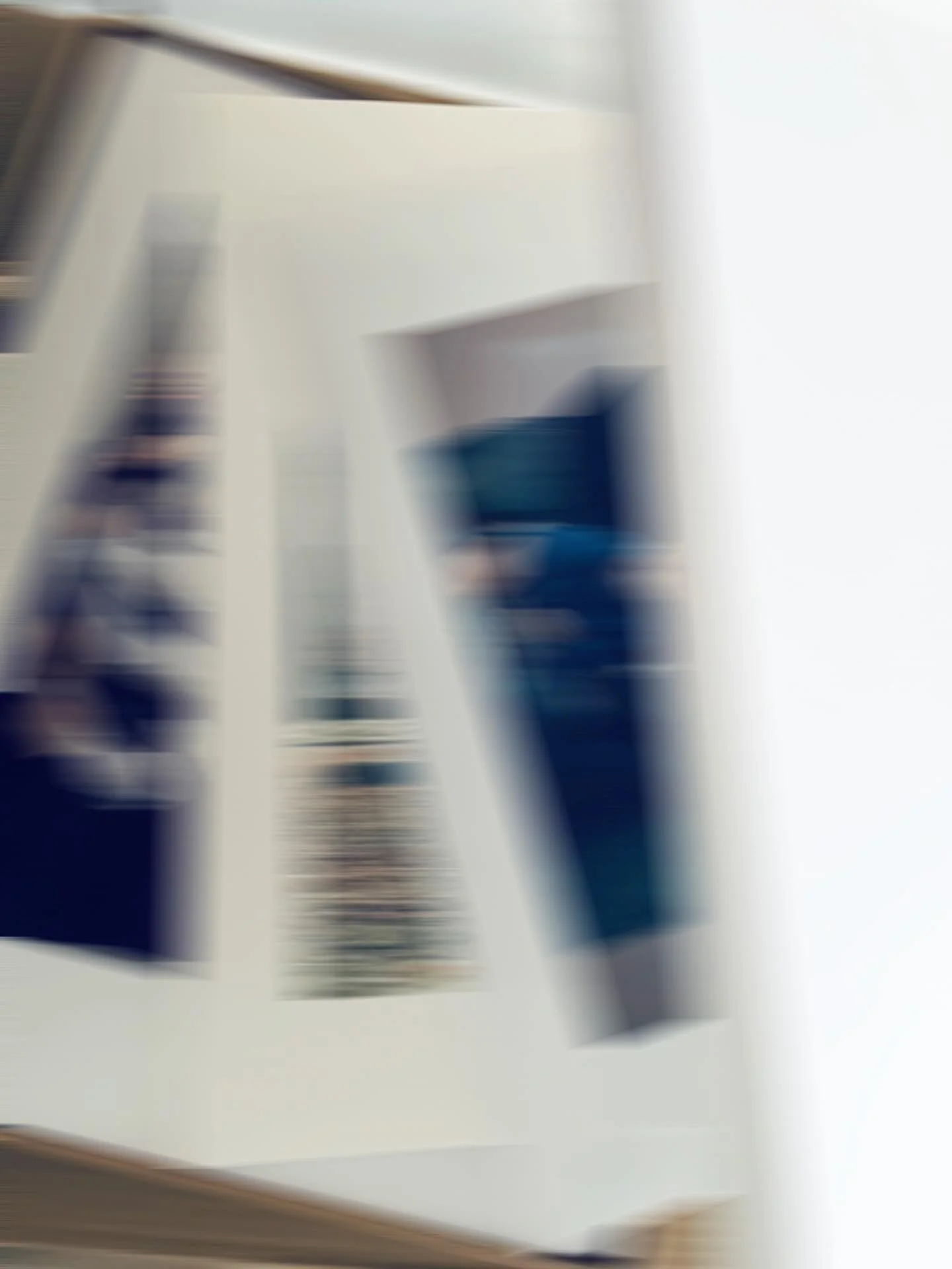 「生活と写真」

展示③「写真」

出会った人たちの写真が、あります。

==============================

⚫︎展示「生活と写真」イトウタカムネ写真事務所

⚫︎2026年　4月24日（金）～29日（水・祝）

⚫︎場所　〒020-0827　岩手県盛岡市鉈屋町３－１０八百倉町家

●時間

4月24日（金）13:00~19:00

4月25日（土）10:00~19:00　※13:00〜14:00 トーク予約者優先

4月26日（日）10:00~19:00

4月27