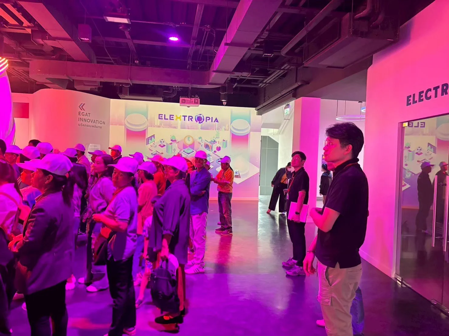 LINE_ALBUM_ศึกษาดูงาน WP101  080468_251127_37.jpg