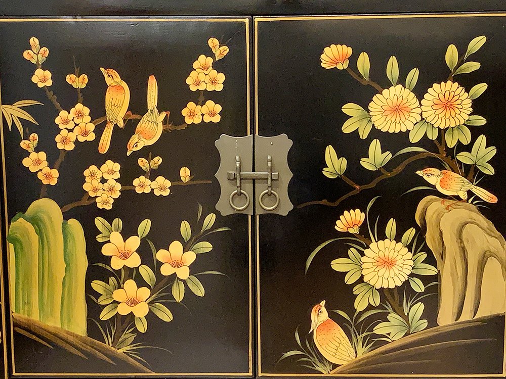 4 season cabinet-3.jpg