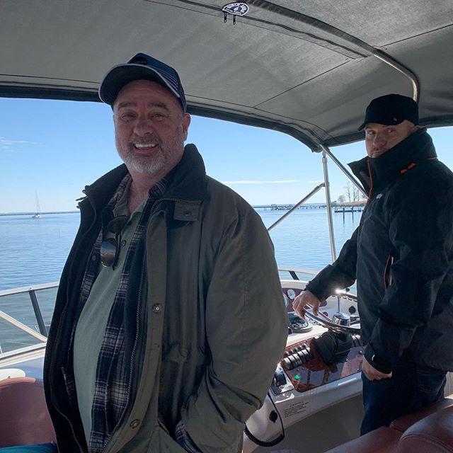 Last boat ride of the year. #herringbay #herringtonharboursouth #herringtonharbournorth #fillupthediesel #winteriscomingsoon #fall2019🍁 #europeanburmese #boatcat #seagullseverywhere #americanflag🇺🇸 #silverton #coraline #boatlife #liveaboardlife #l