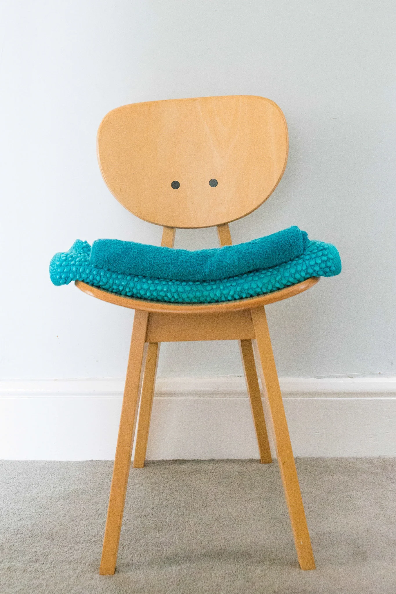 KSLS July 2015 happy chair.jpg