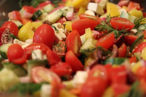 Greek&nbsp;“Village&nbsp;Salad” (Horyatiki)