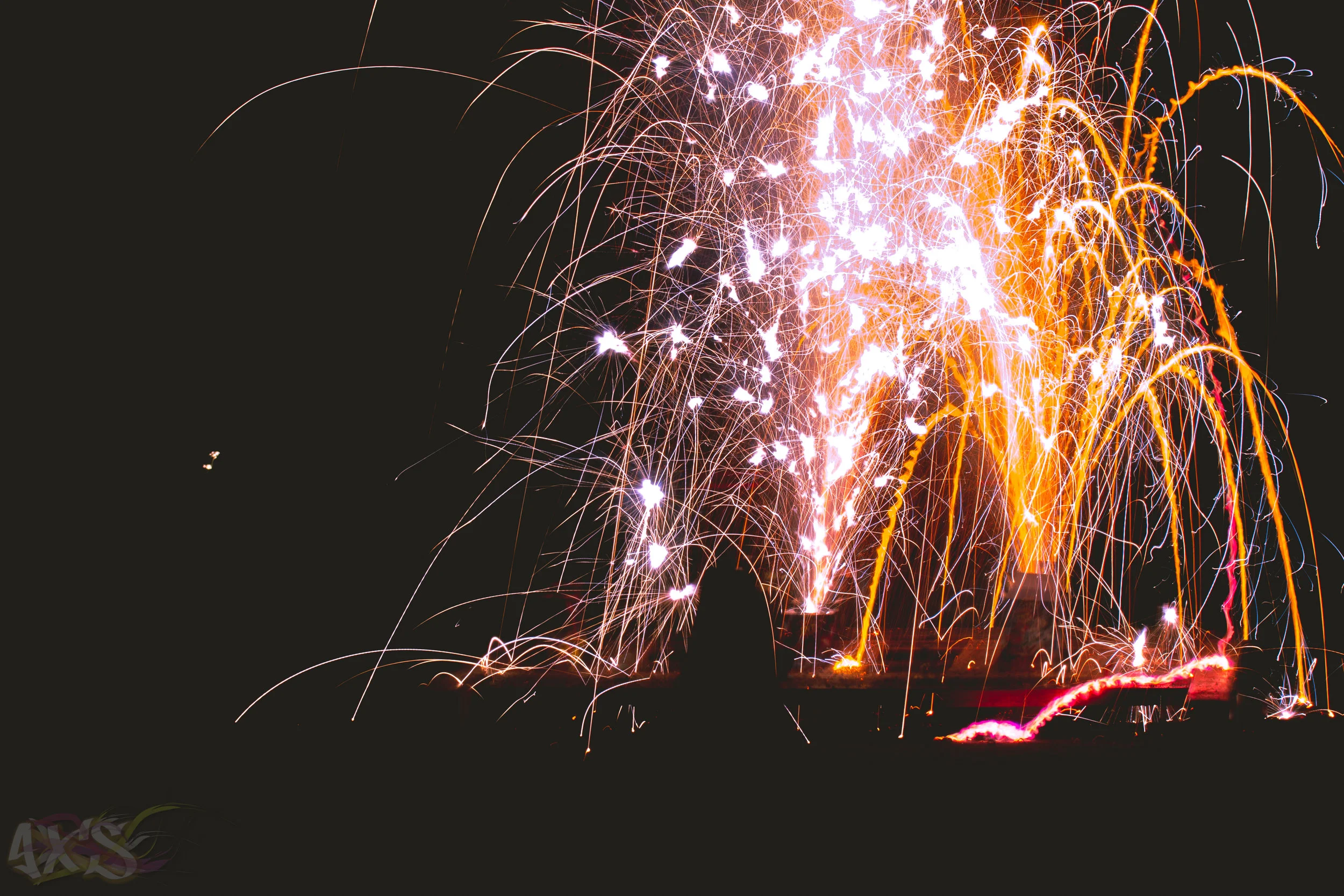 AXS_Fireworks-24.jpg