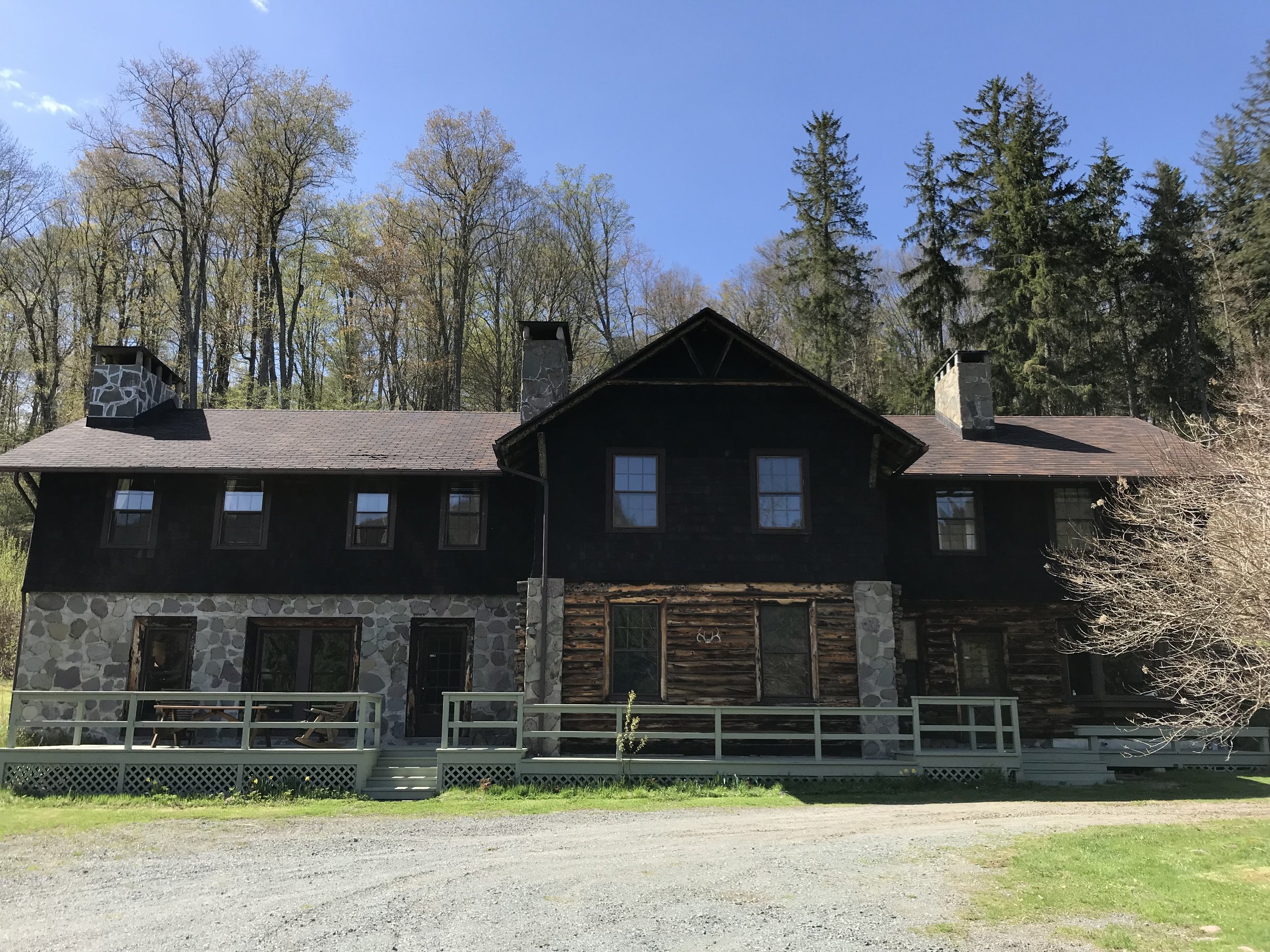 Wintoon Flyfishing Lodge Along the Neversink | Sleeps 10