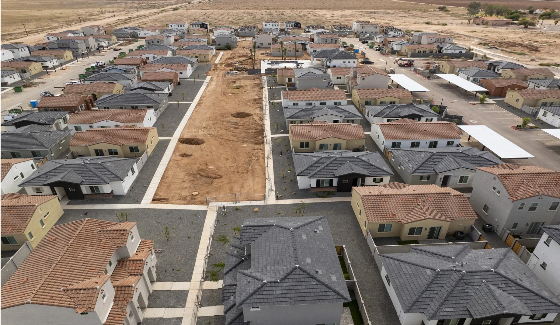 BUNGALOWS ON HENNESS