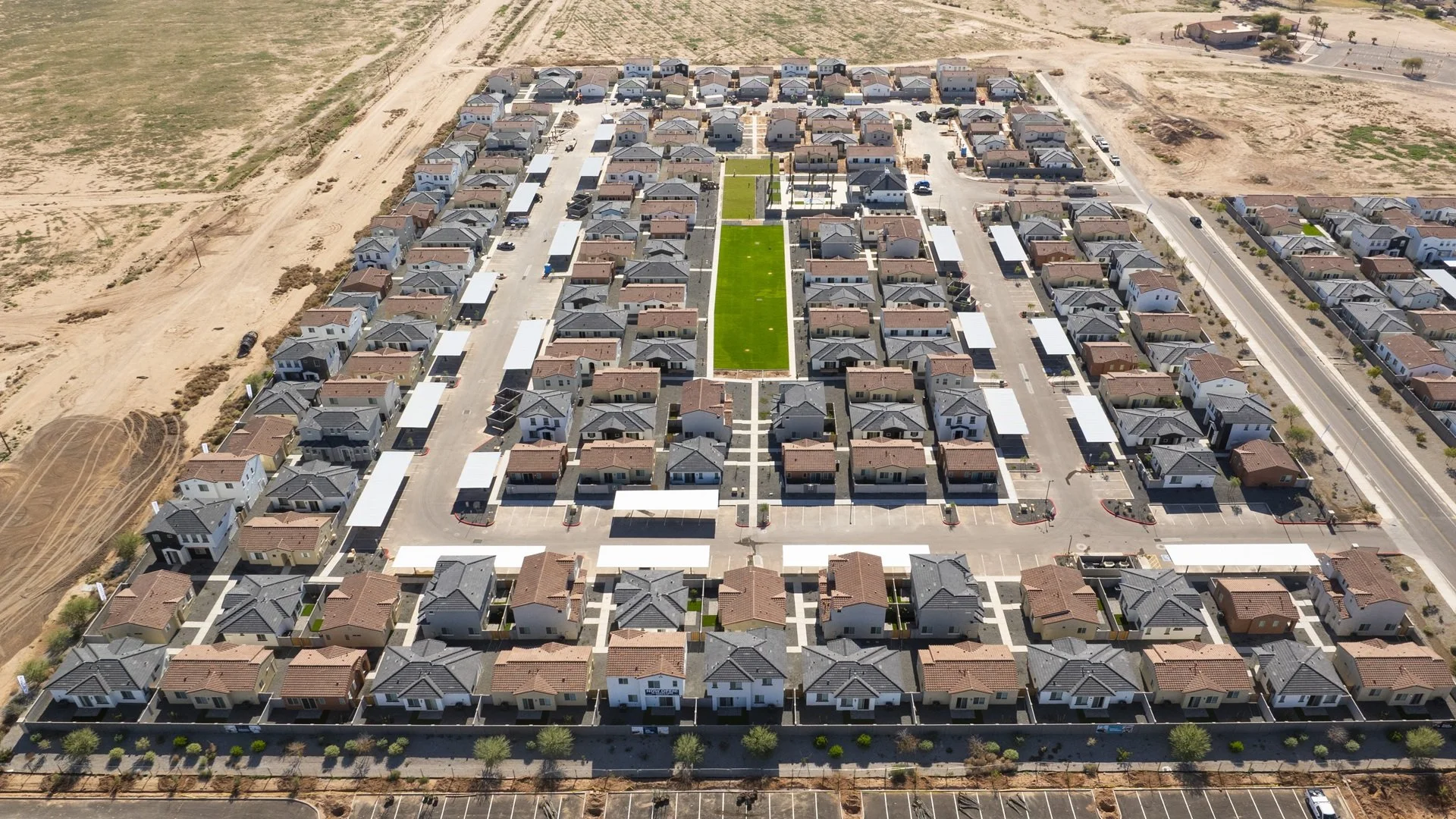 BUNGALOWS ON HENNESS