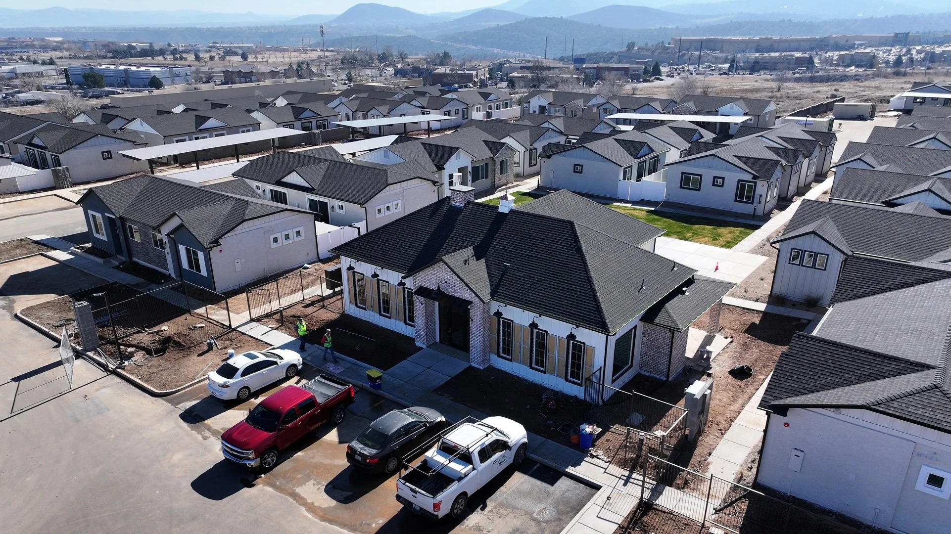 BUNGALOWS ON MARKET STREET