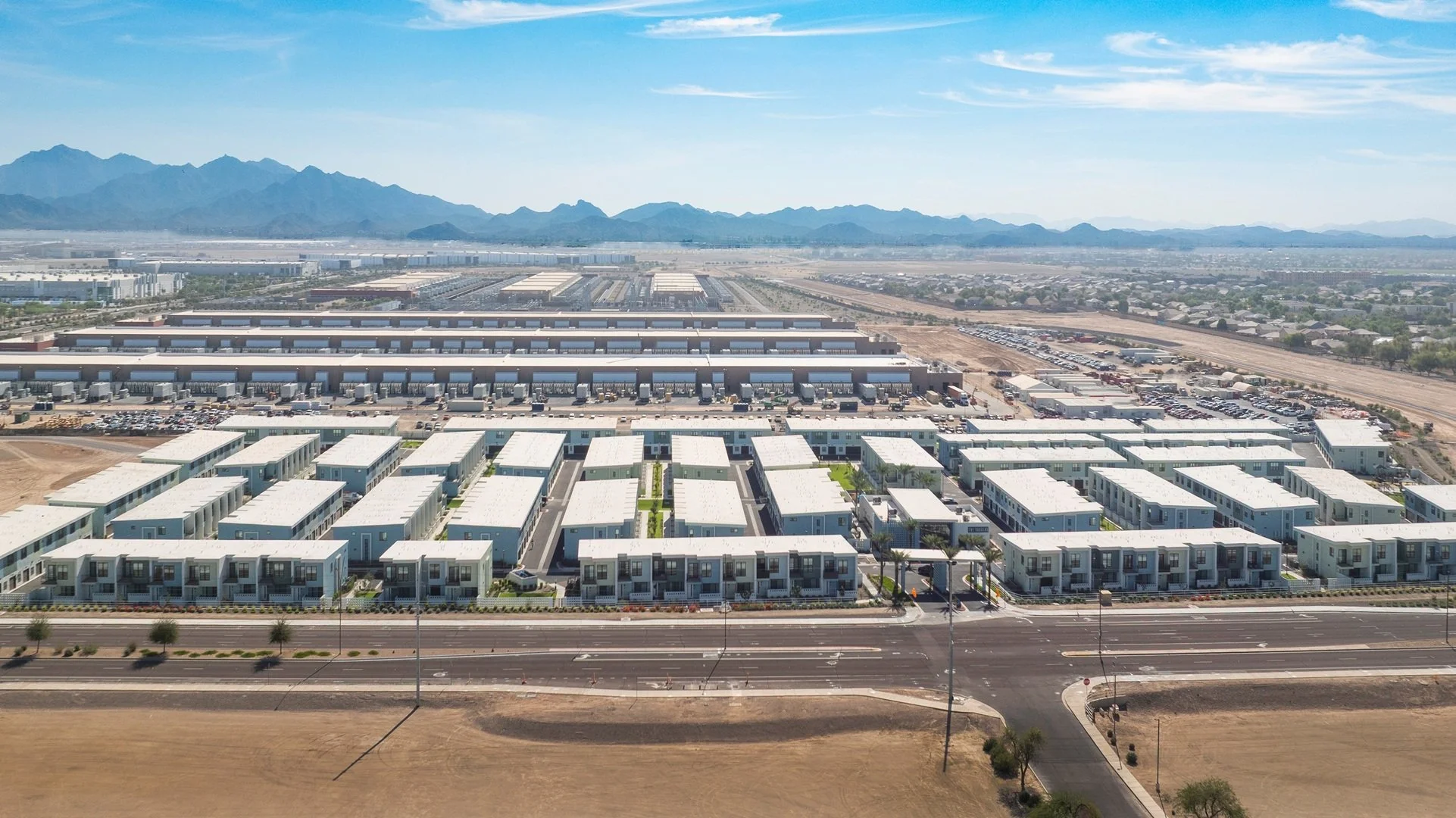 THE DOUGLAS AT GOODYEAR COMMONS